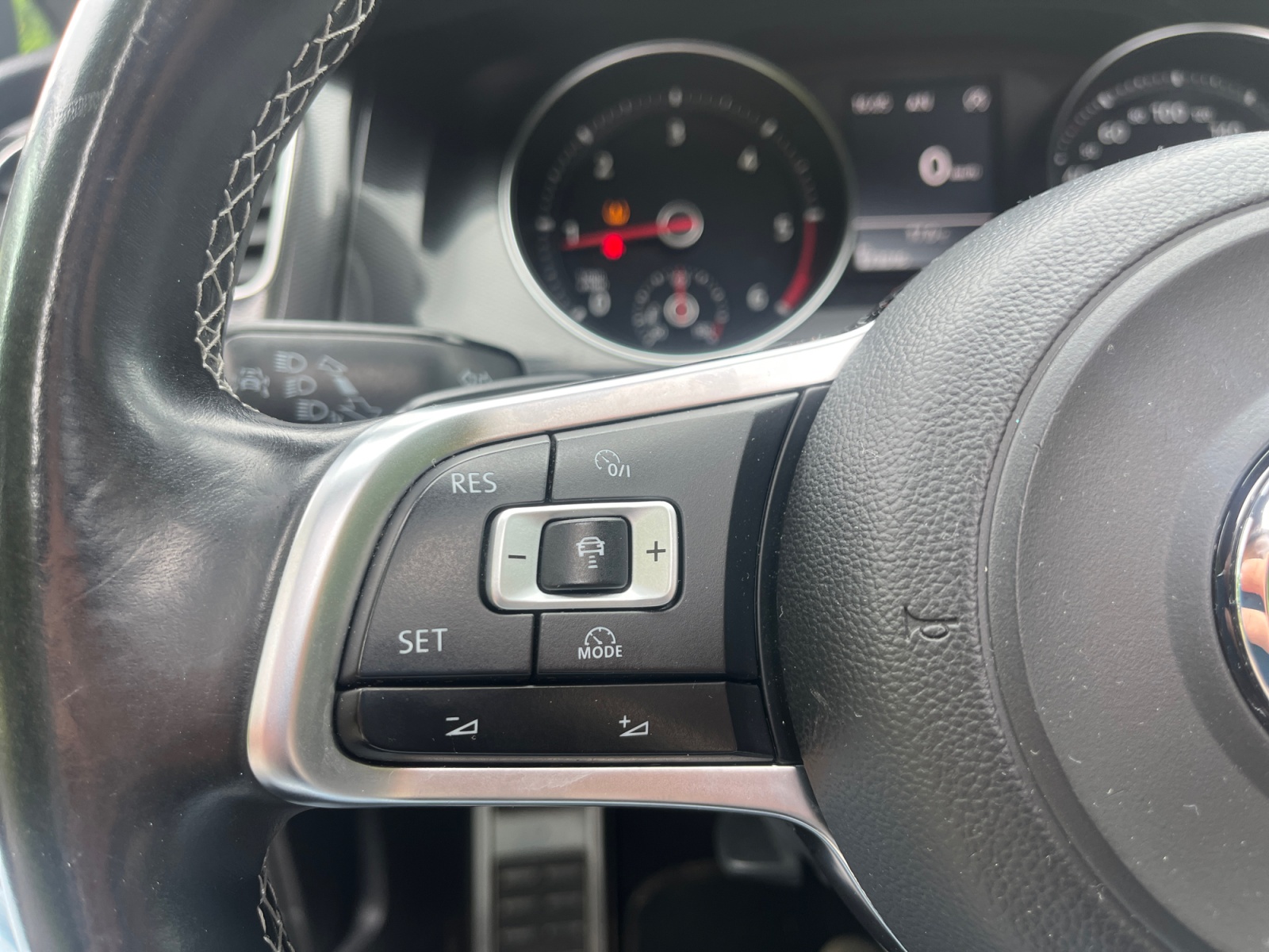 Volkswagen Golf 20