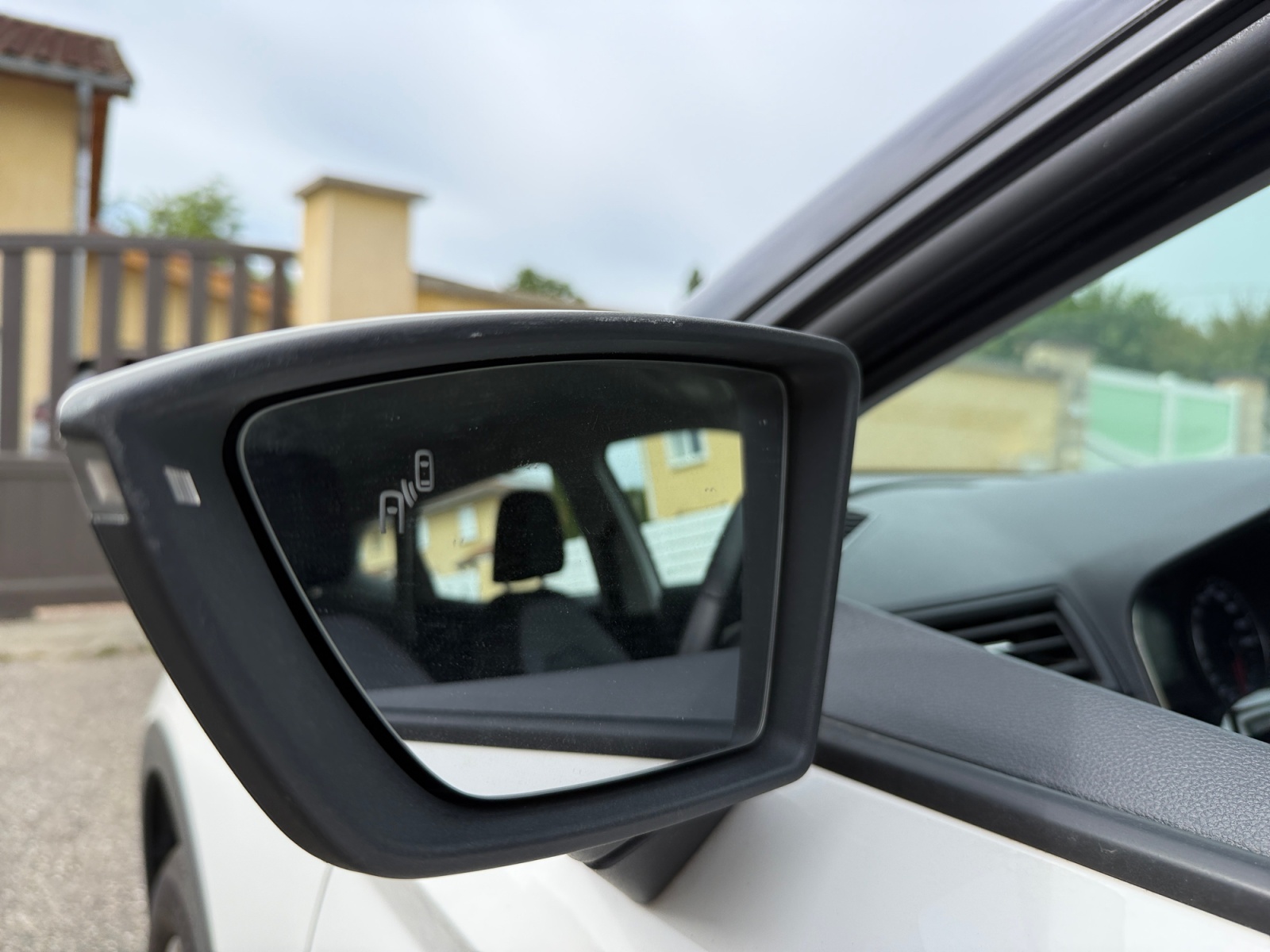 Seat Arona 23