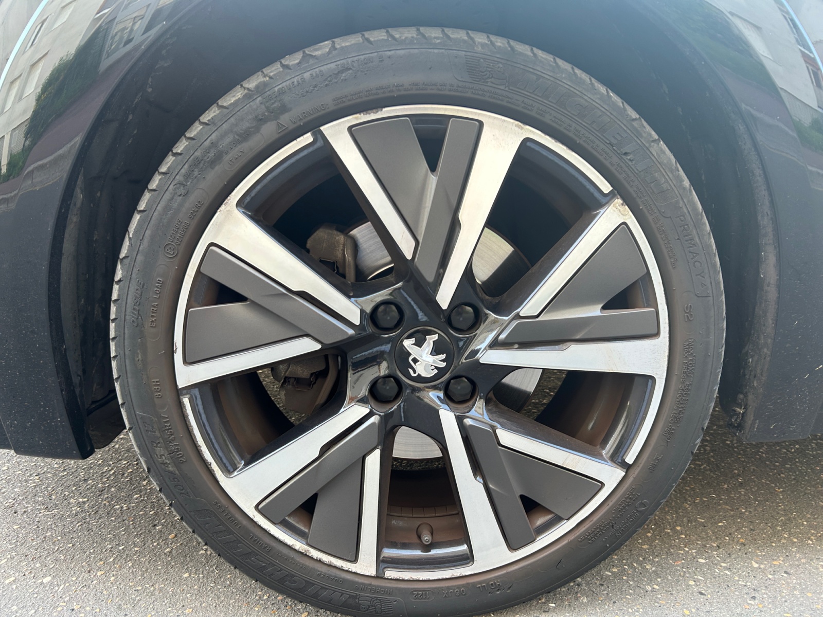 Peugeot 208 32