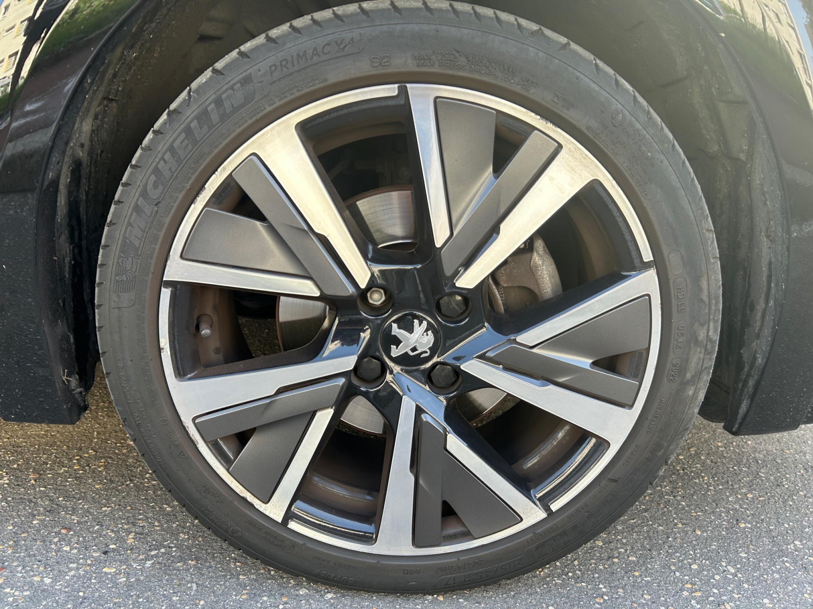 Peugeot 208 33