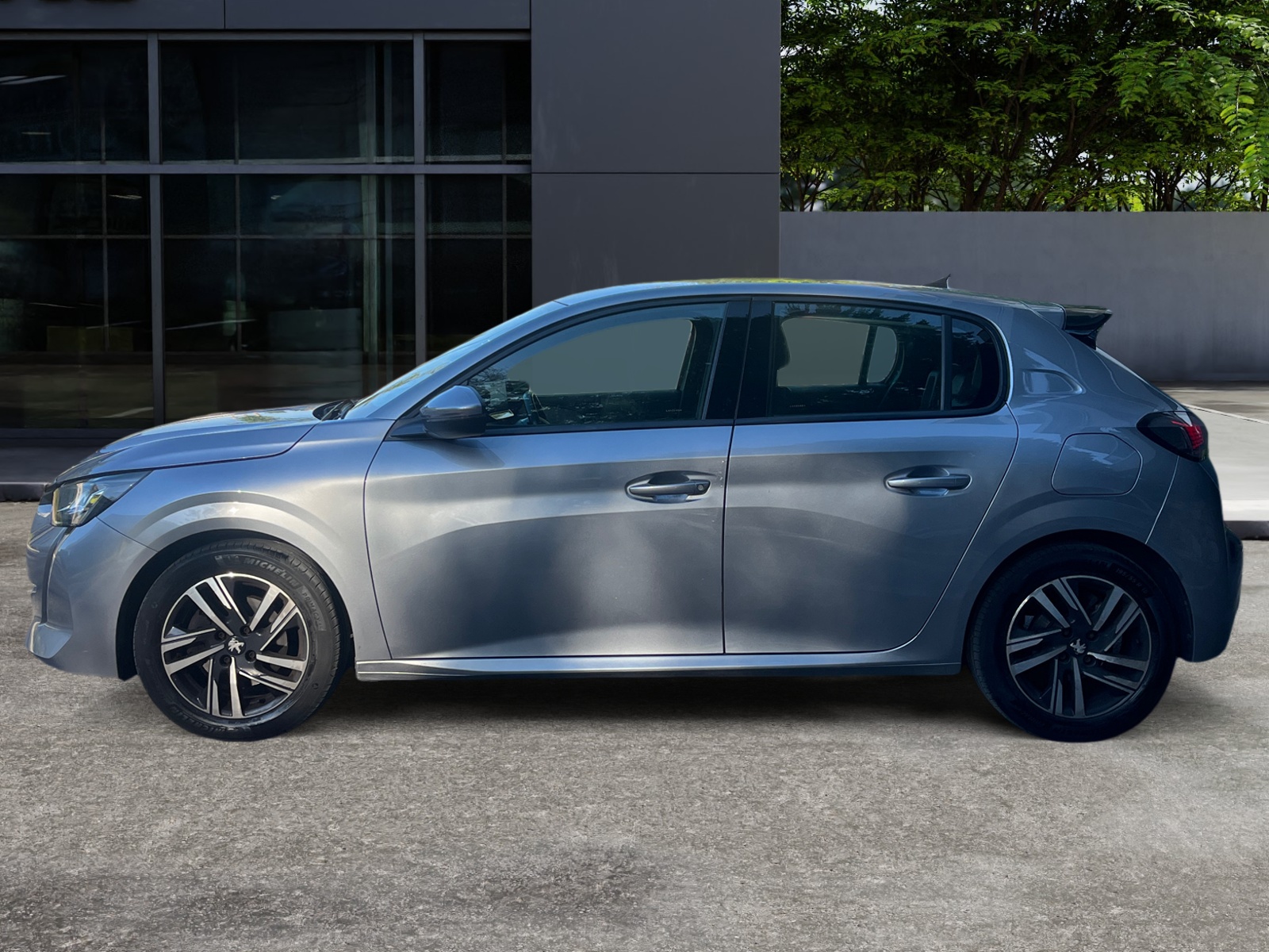 Peugeot 208 1