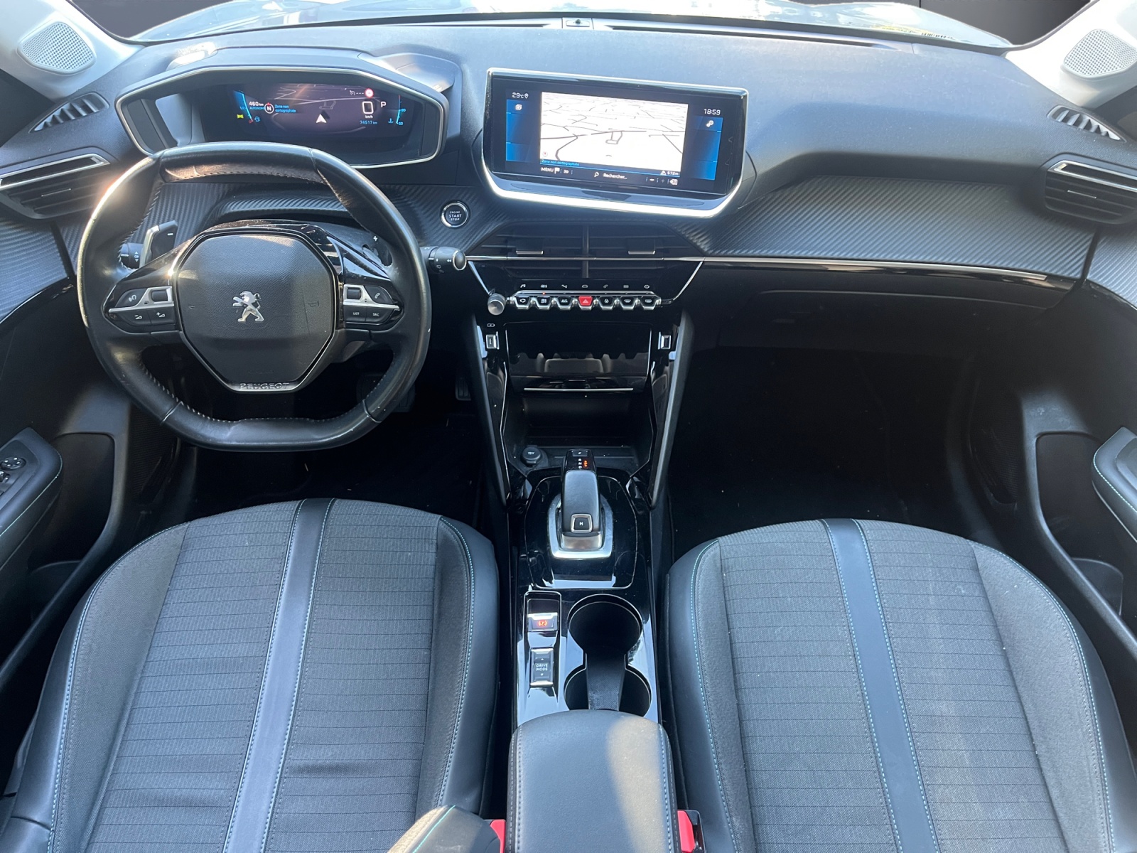 Peugeot 208 14
