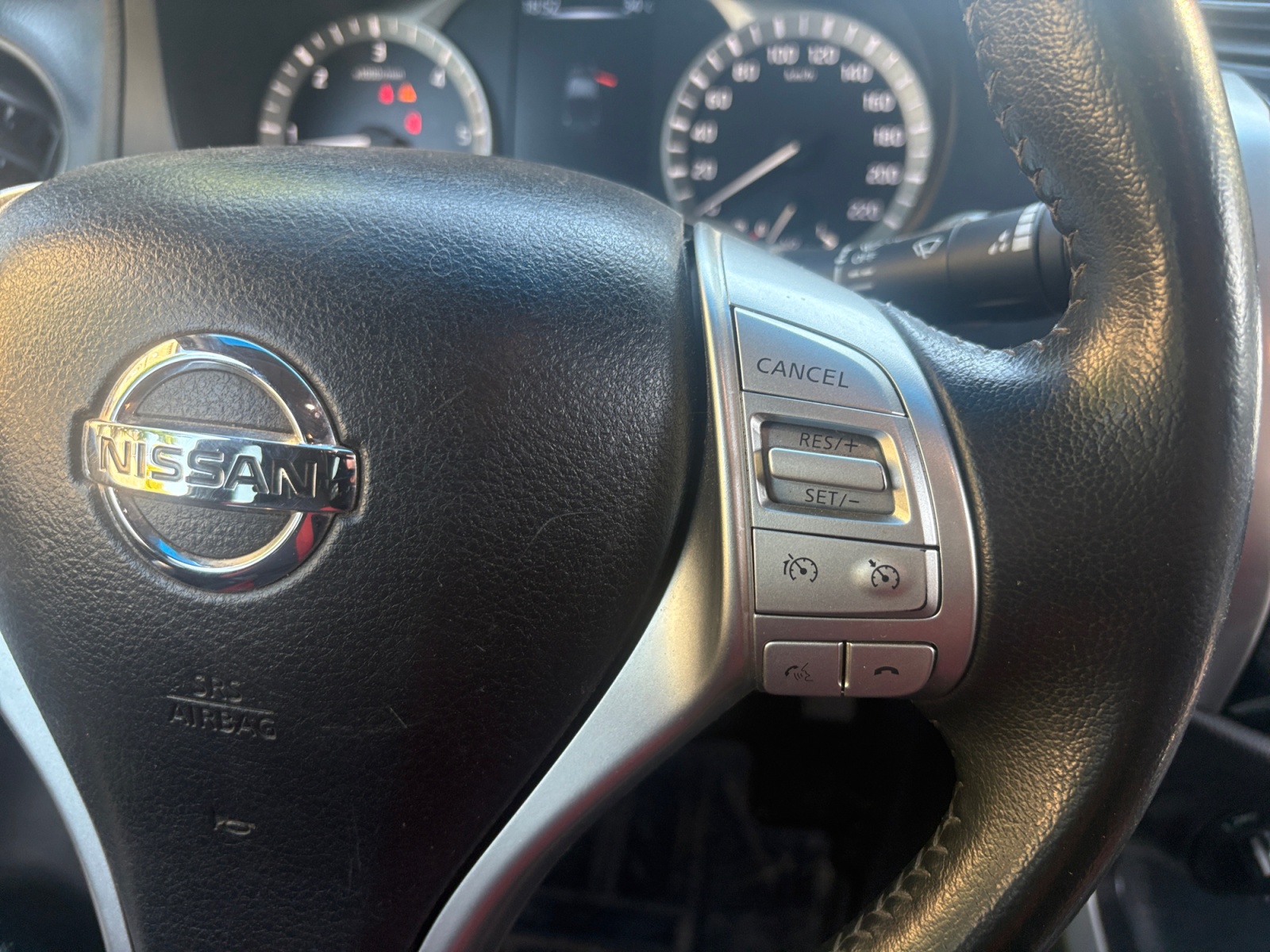 Nissan Np300 Navara 21