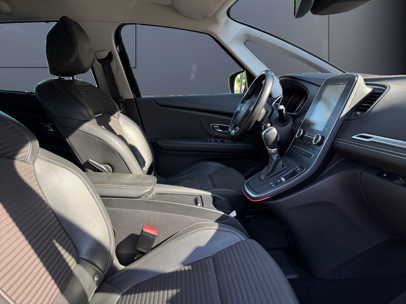 Renault Grand Scenic 13