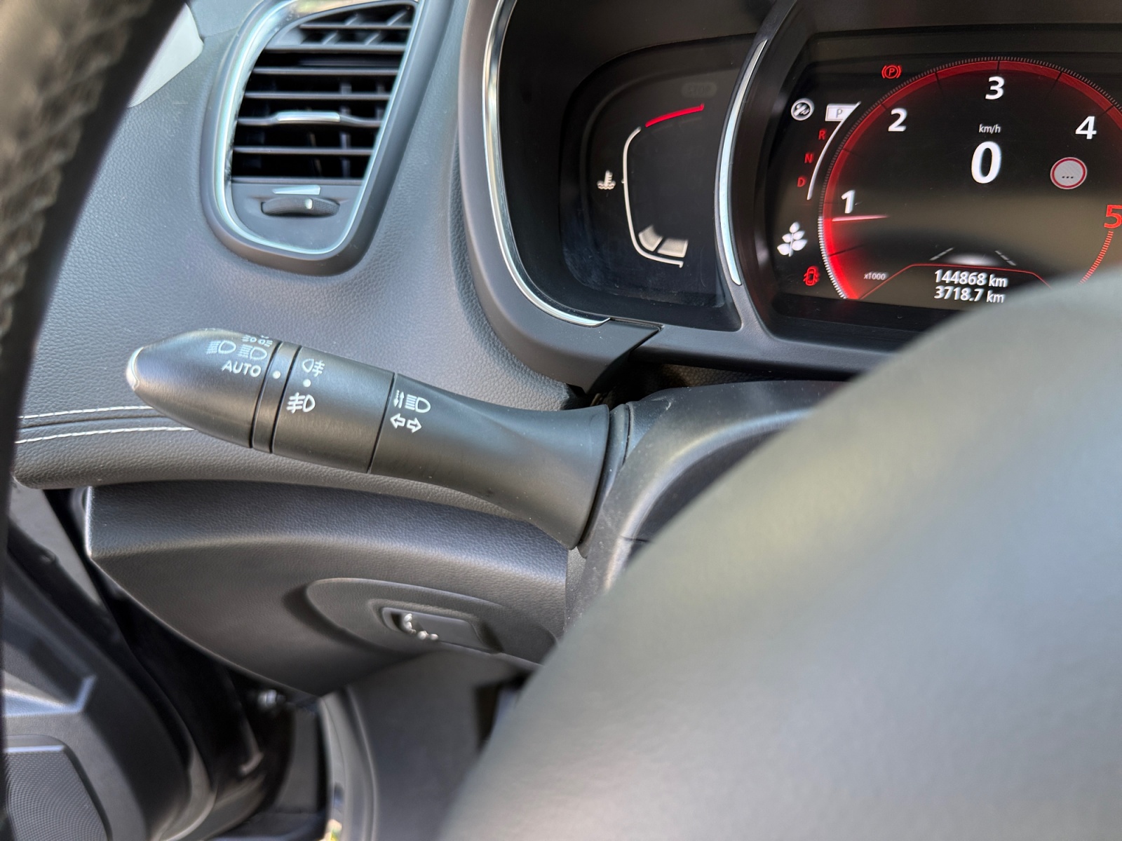 Renault Grand Scenic 18
