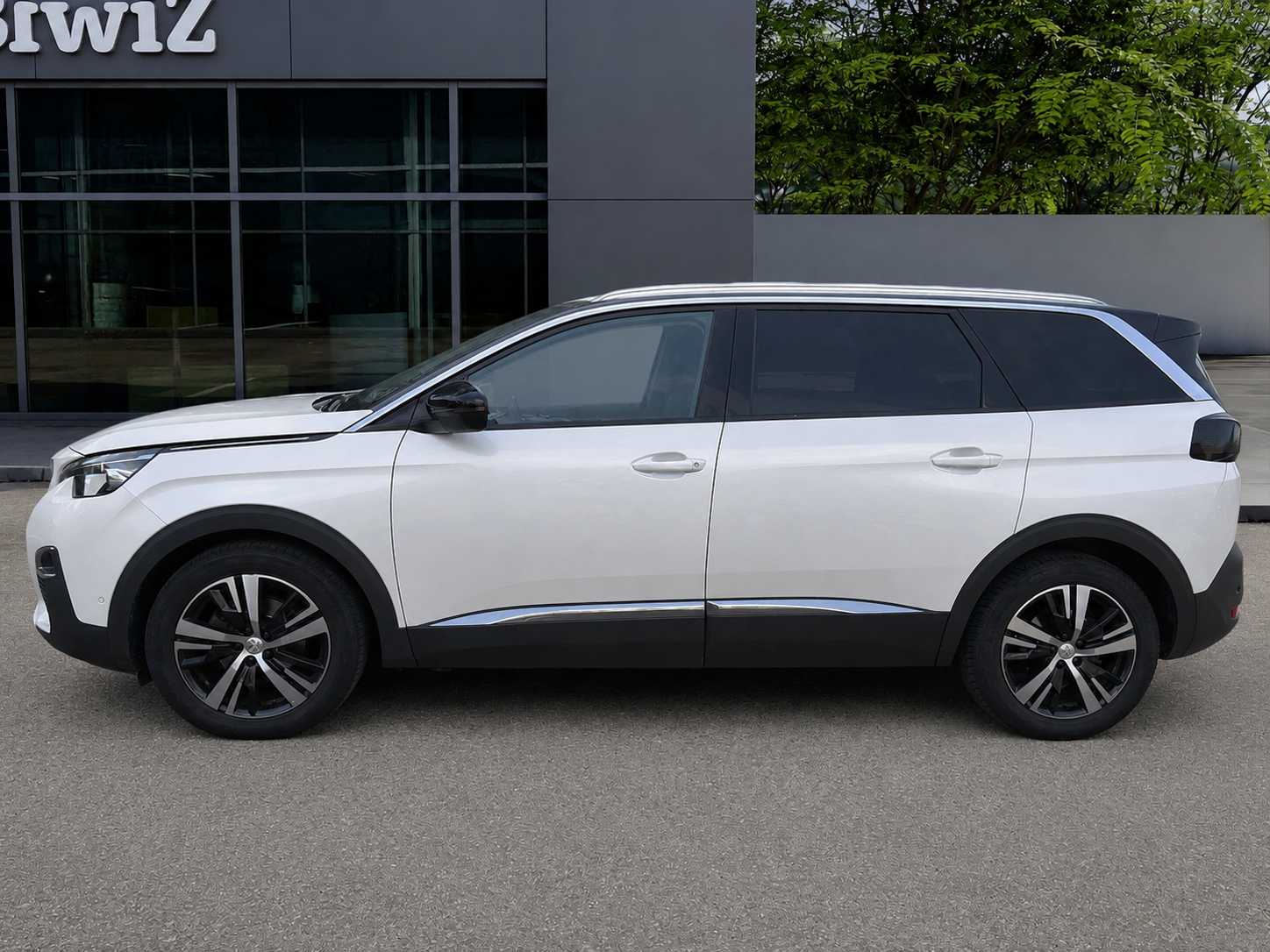 Peugeot 5008 1