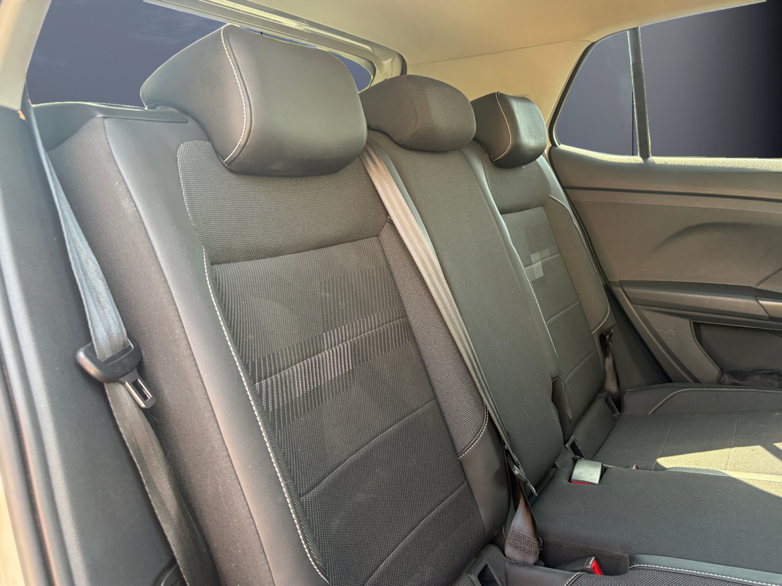 Volkswagen T-Cross 10