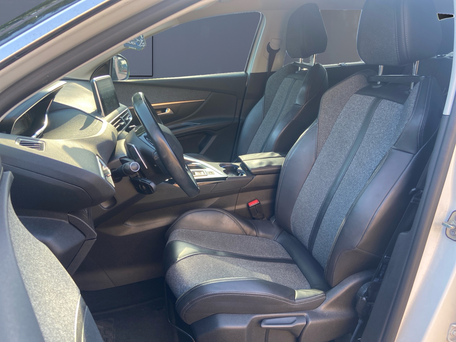 Peugeot 5008 9