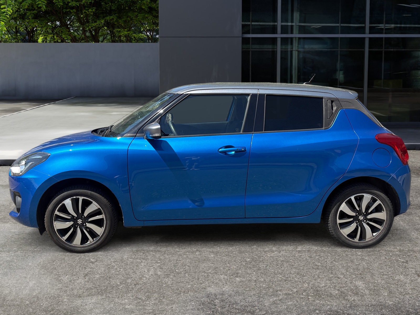 Suzuki Swift 1
