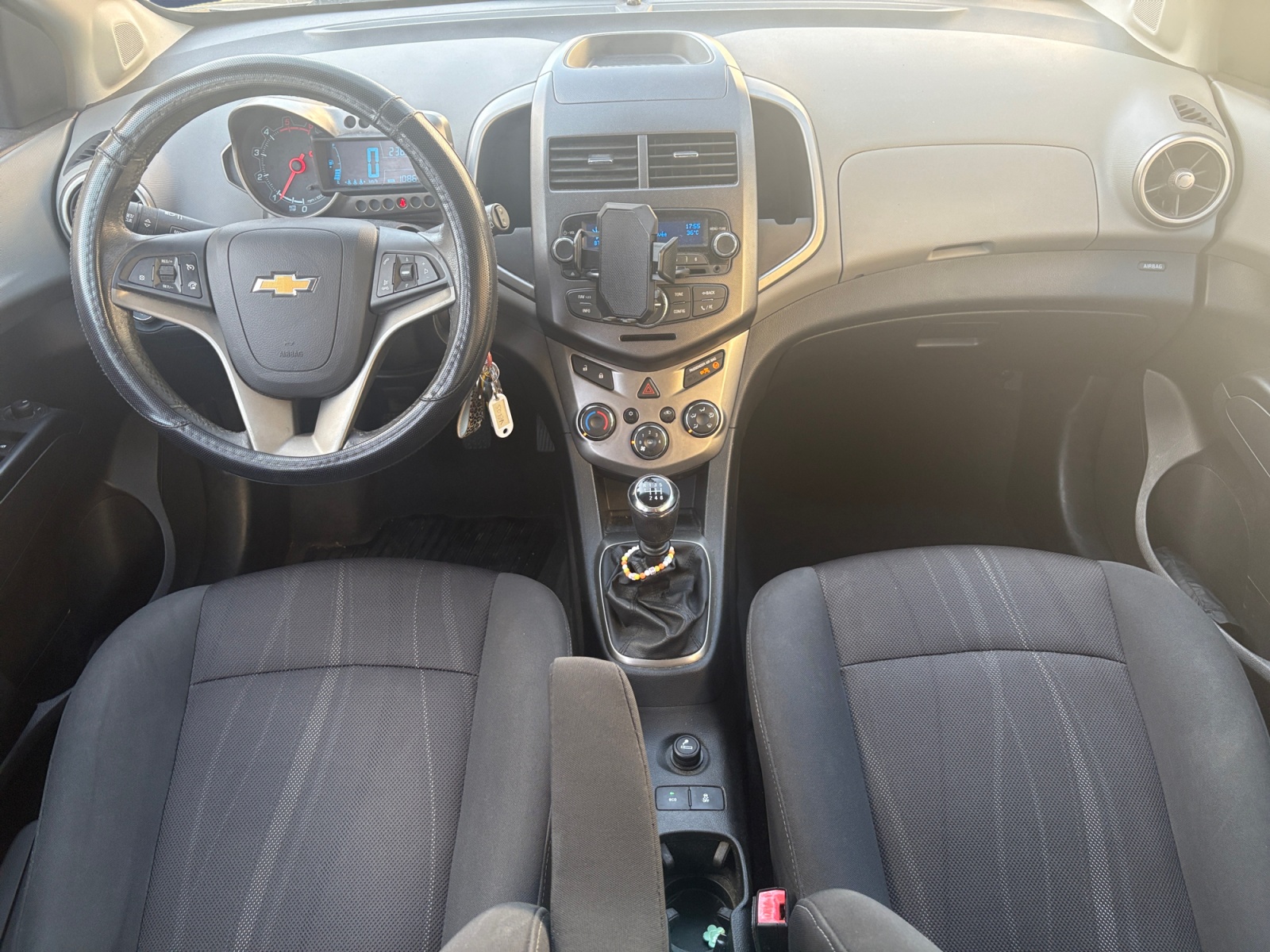 Chevrolet Aveo 14