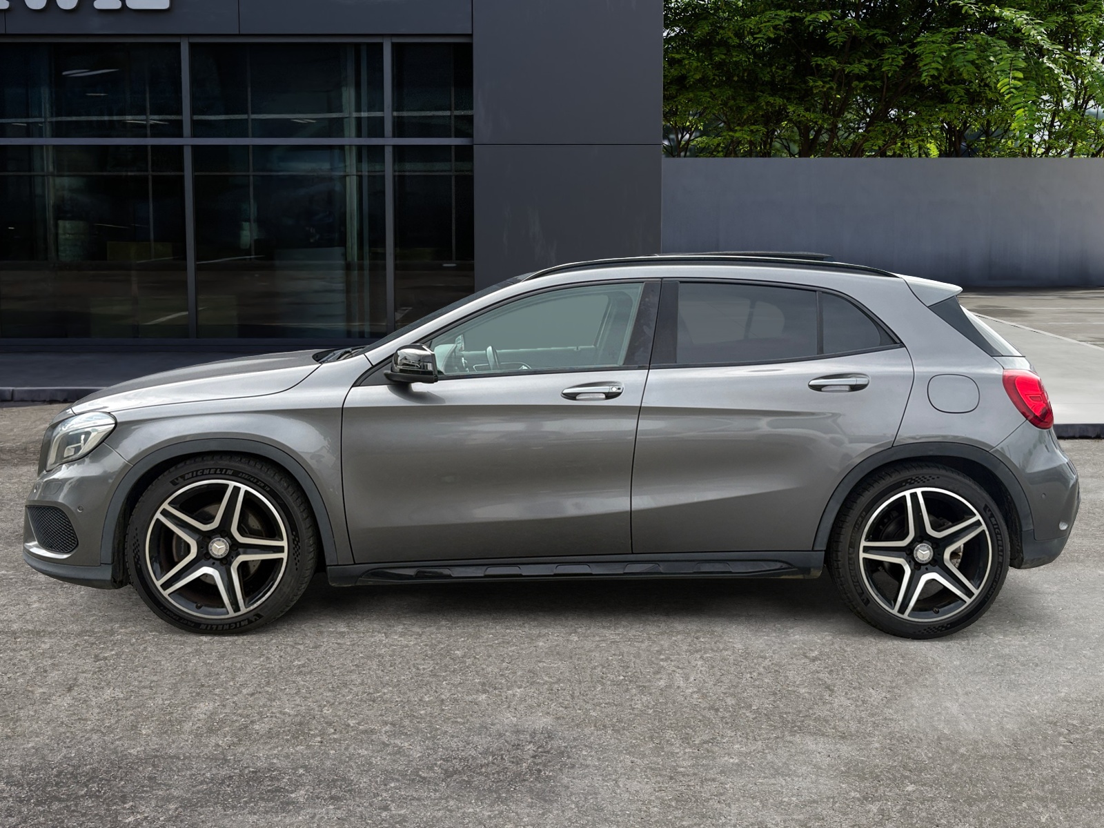 Mercedes-Benz Gla 1