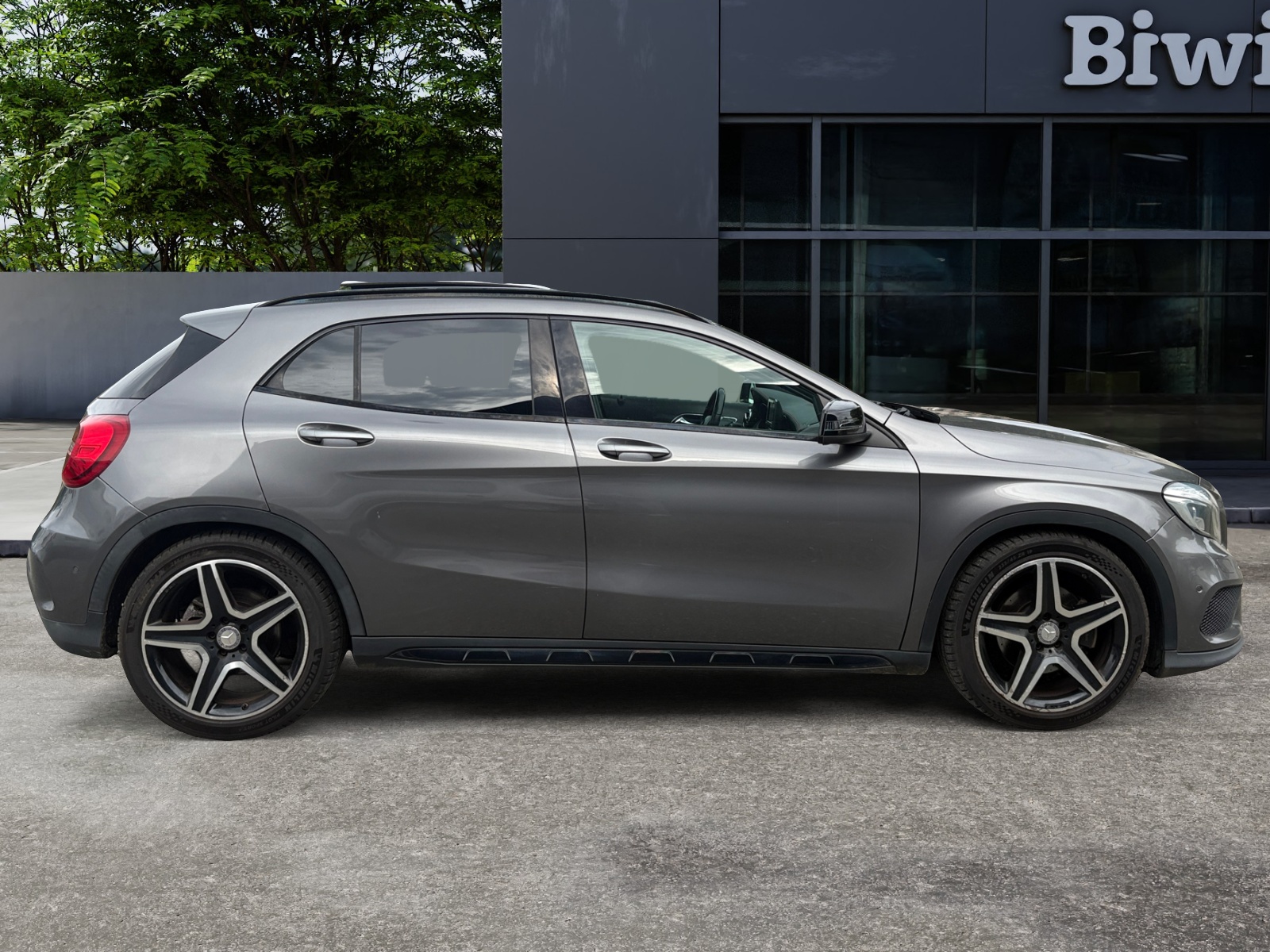 Mercedes-Benz Gla 5