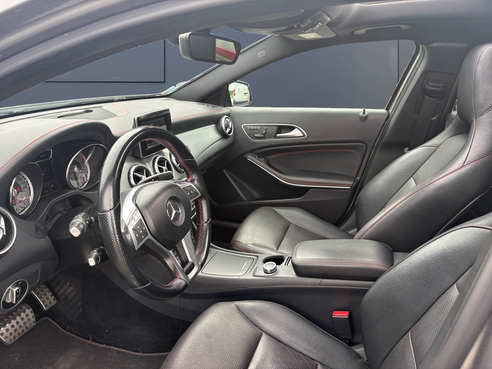 Mercedes-Benz Gla 8