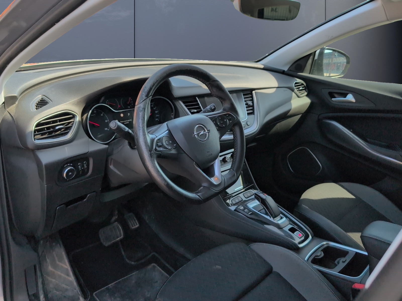 Opel Grandland X 8