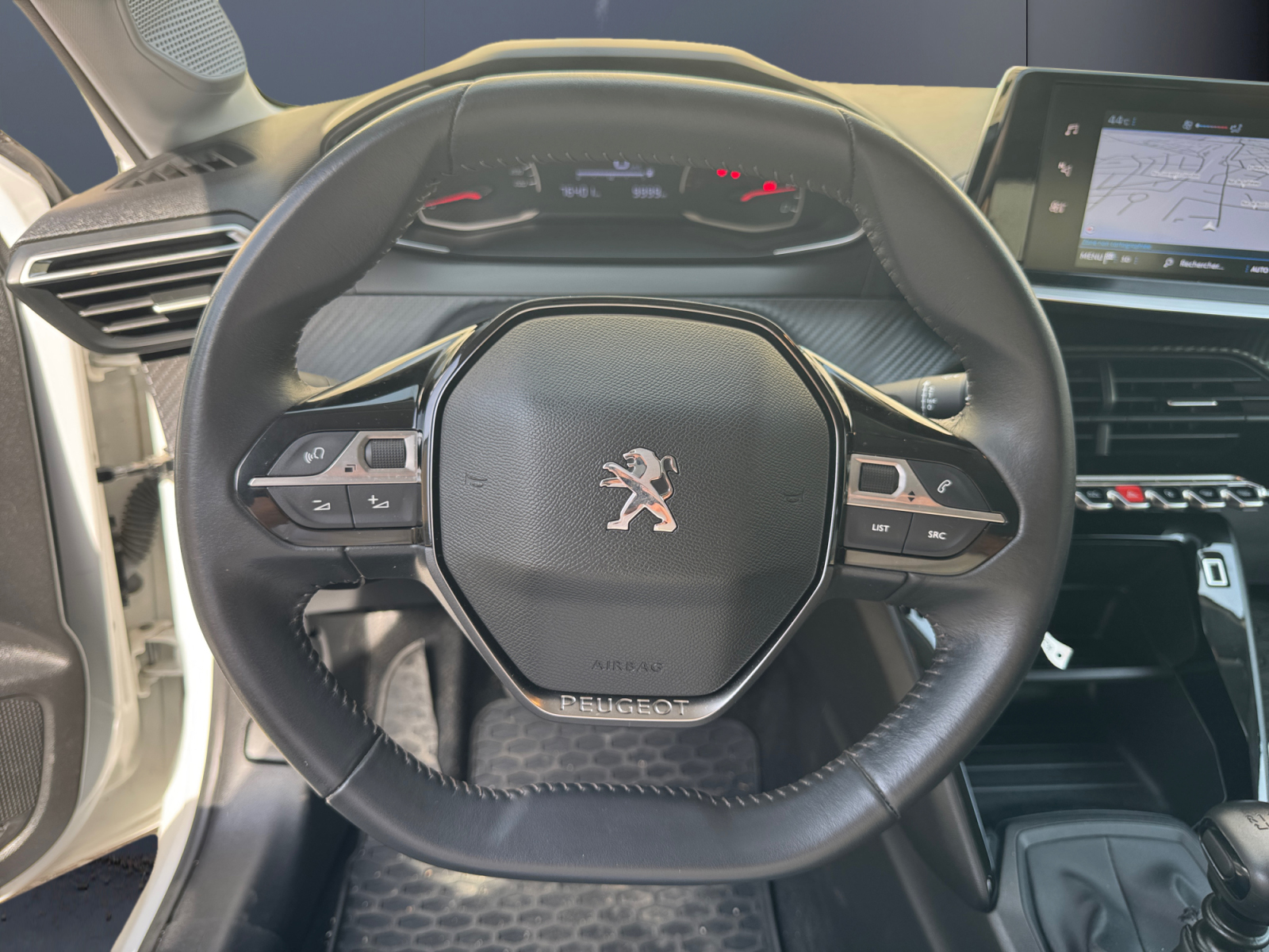 Peugeot 208 15