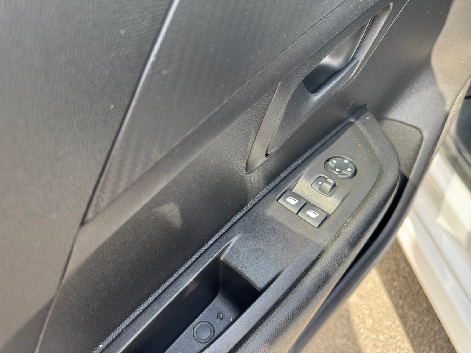 Peugeot 208 19
