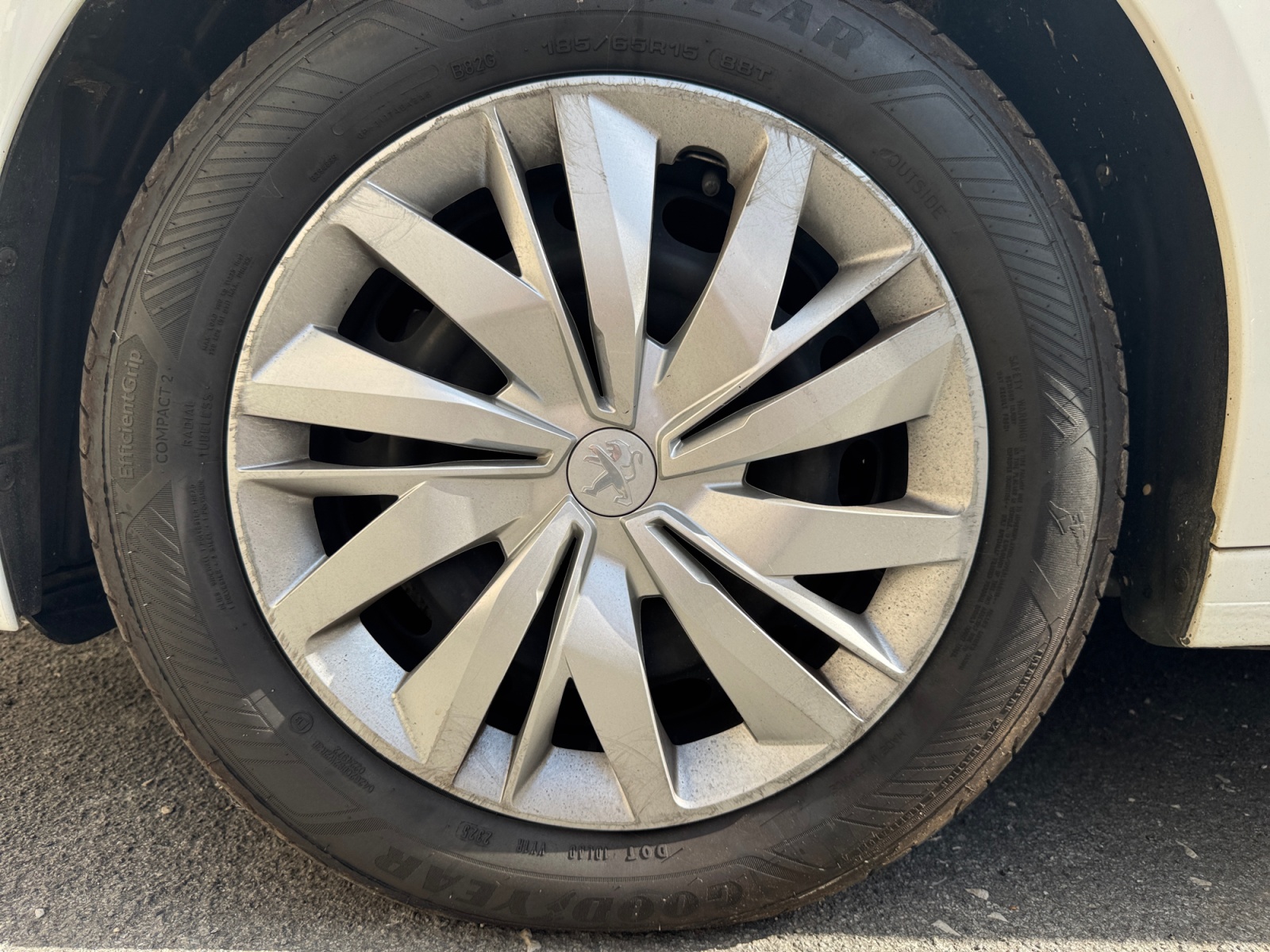 Peugeot 208 29