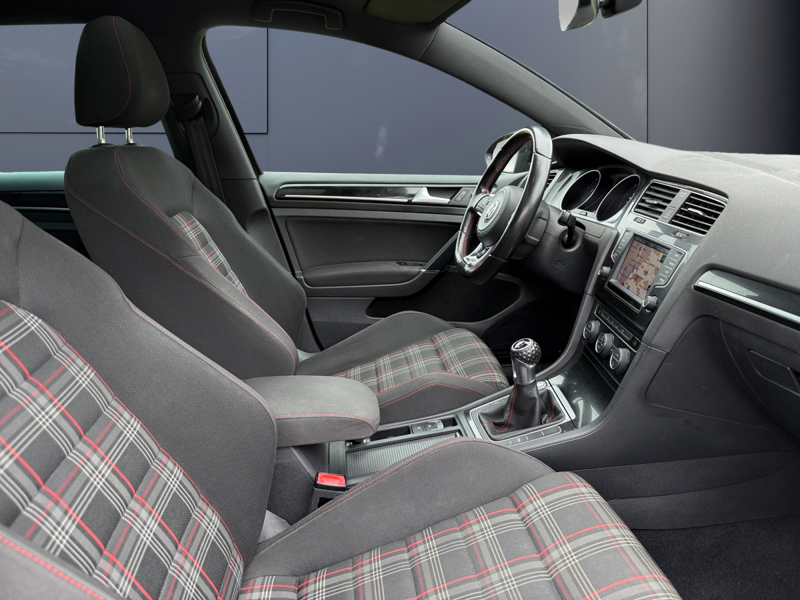 Volkswagen Golf 12