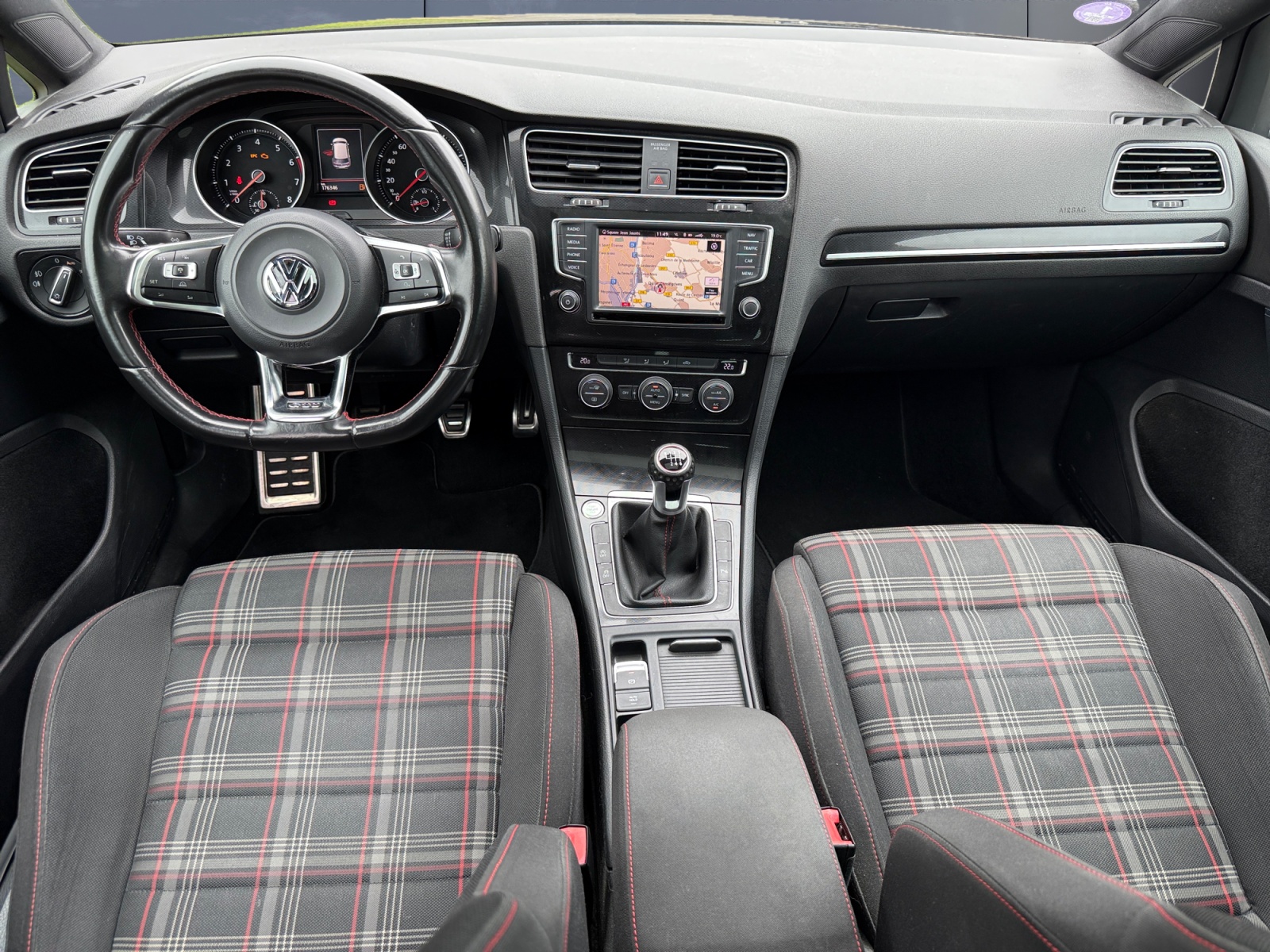 Volkswagen Golf 13