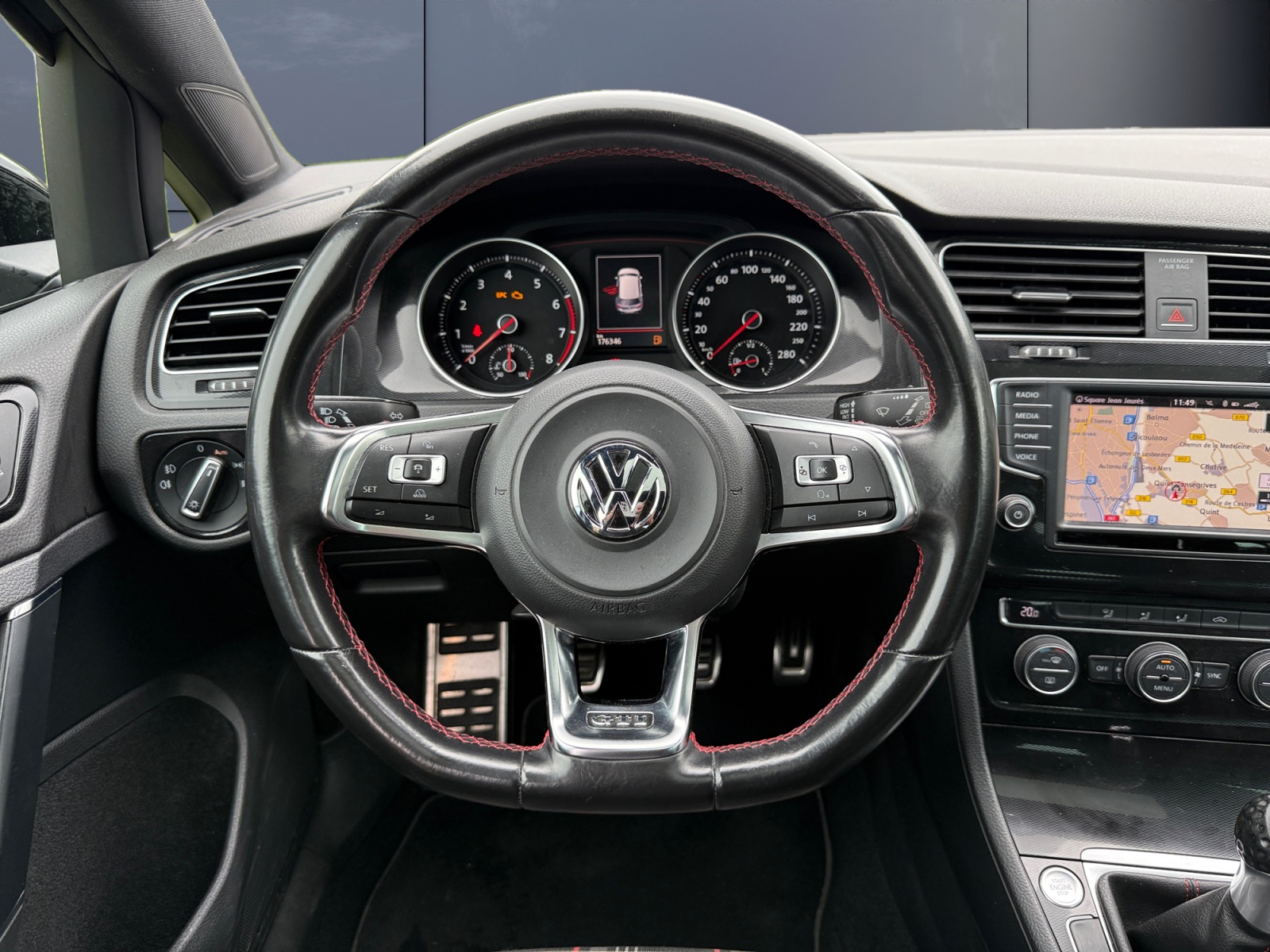 Volkswagen Golf 14