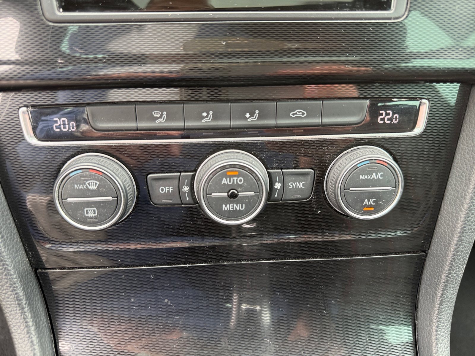 Volkswagen Golf 25