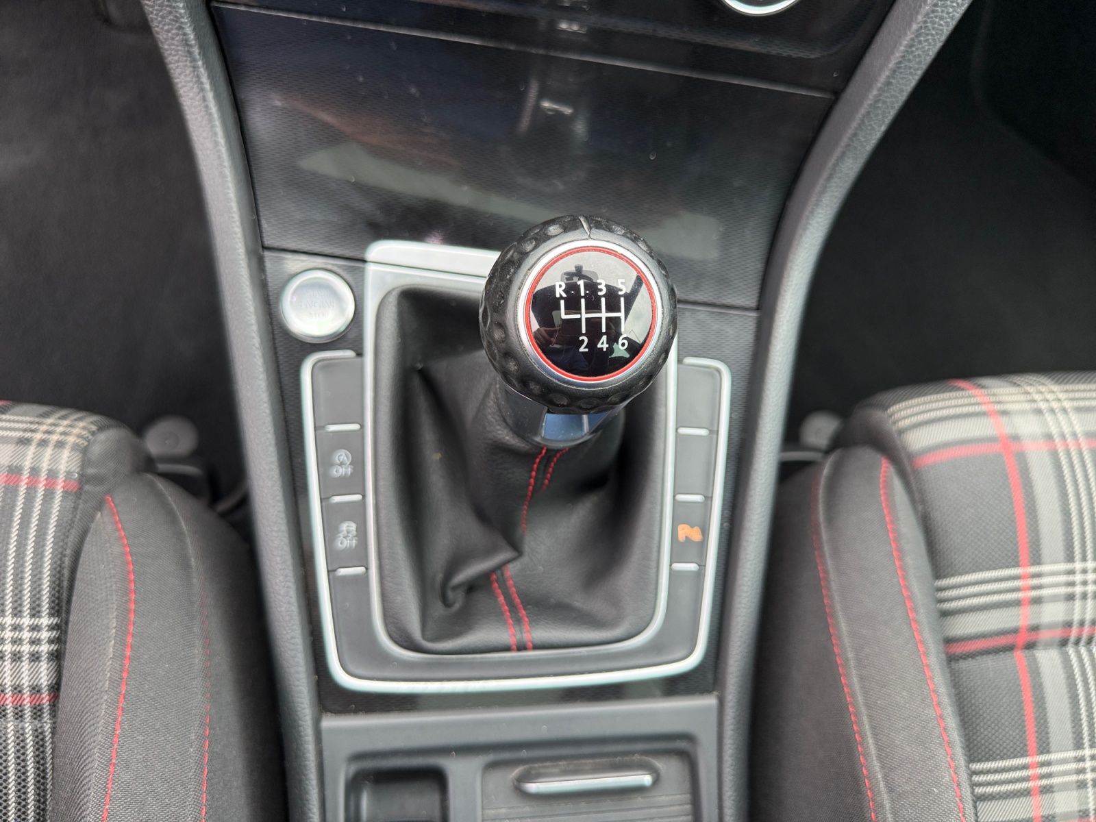 Volkswagen Golf 26
