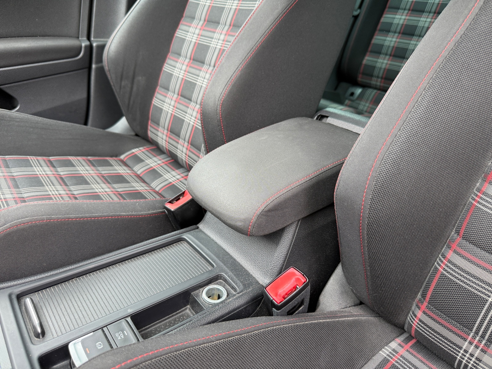Volkswagen Golf 27