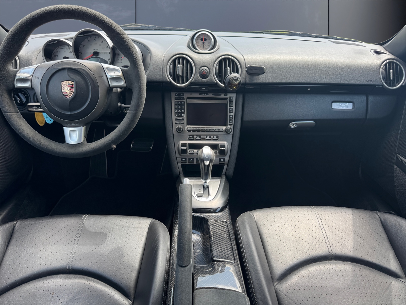 Porsche Cayman 14