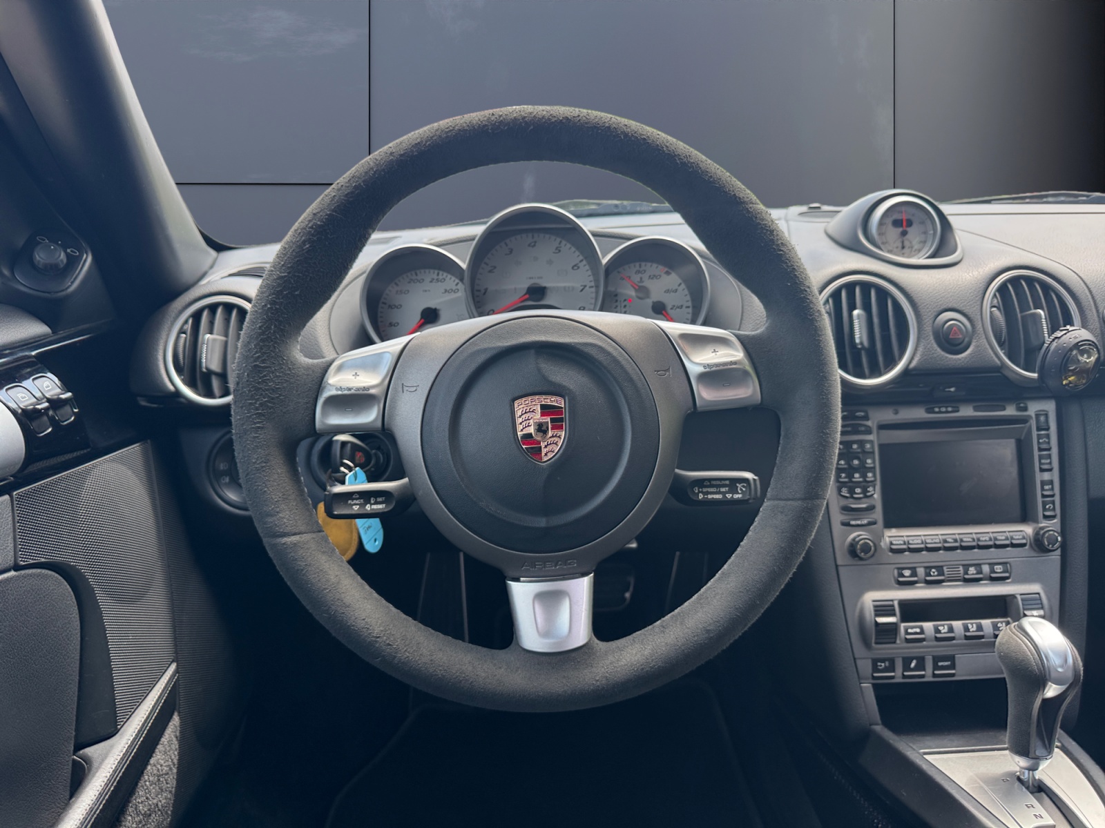 Porsche Cayman 15