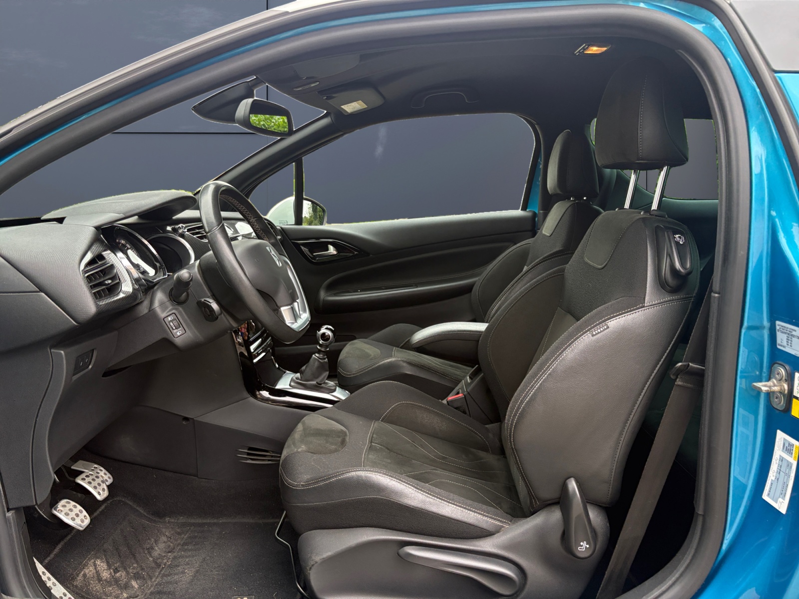 Ds Automobiles Ds3 9