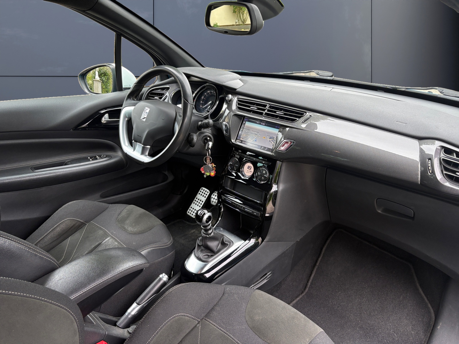 Ds Automobiles Ds3 12