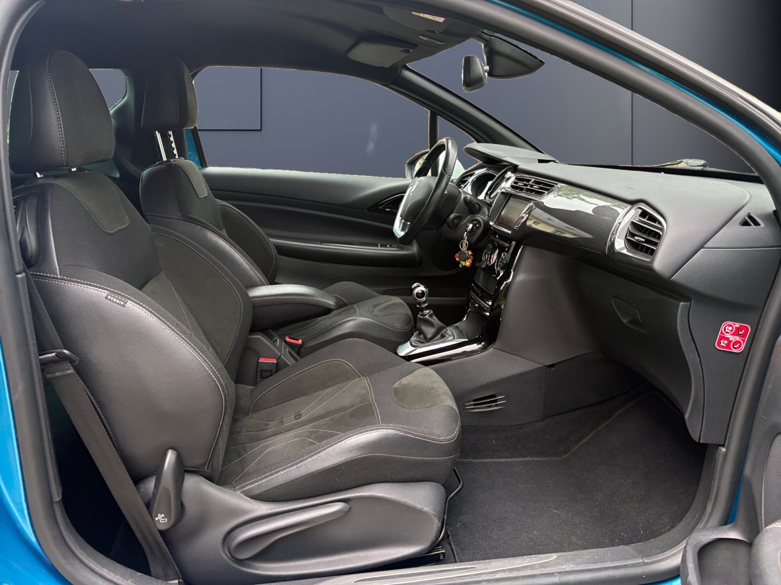 Ds Automobiles Ds3 13