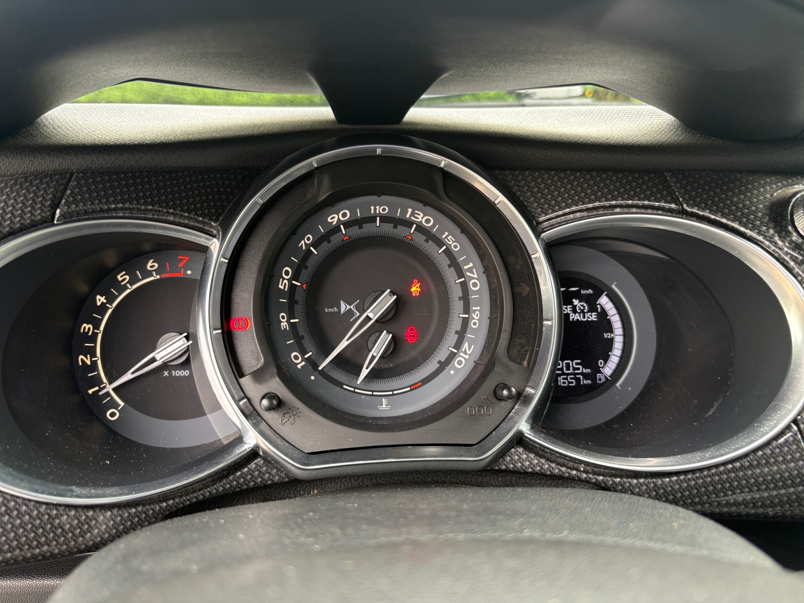 Ds Automobiles Ds3 16