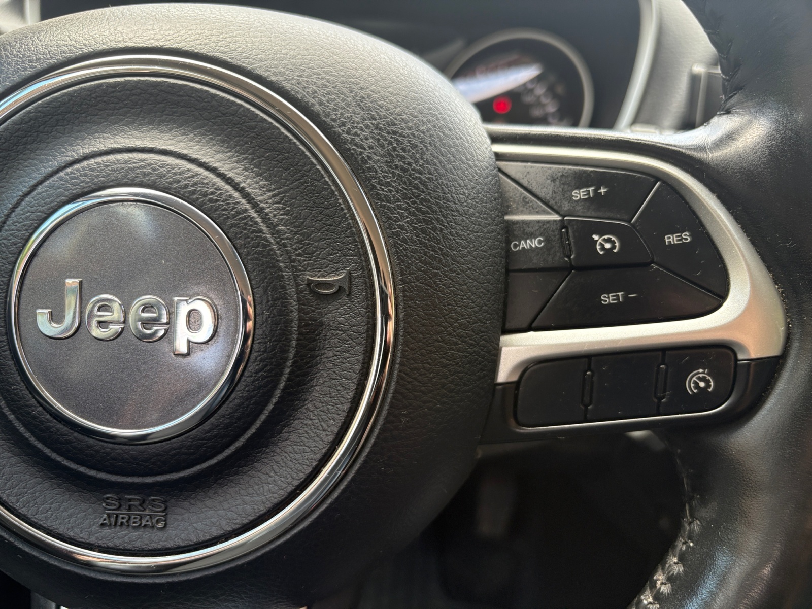 Jeep Compass 23