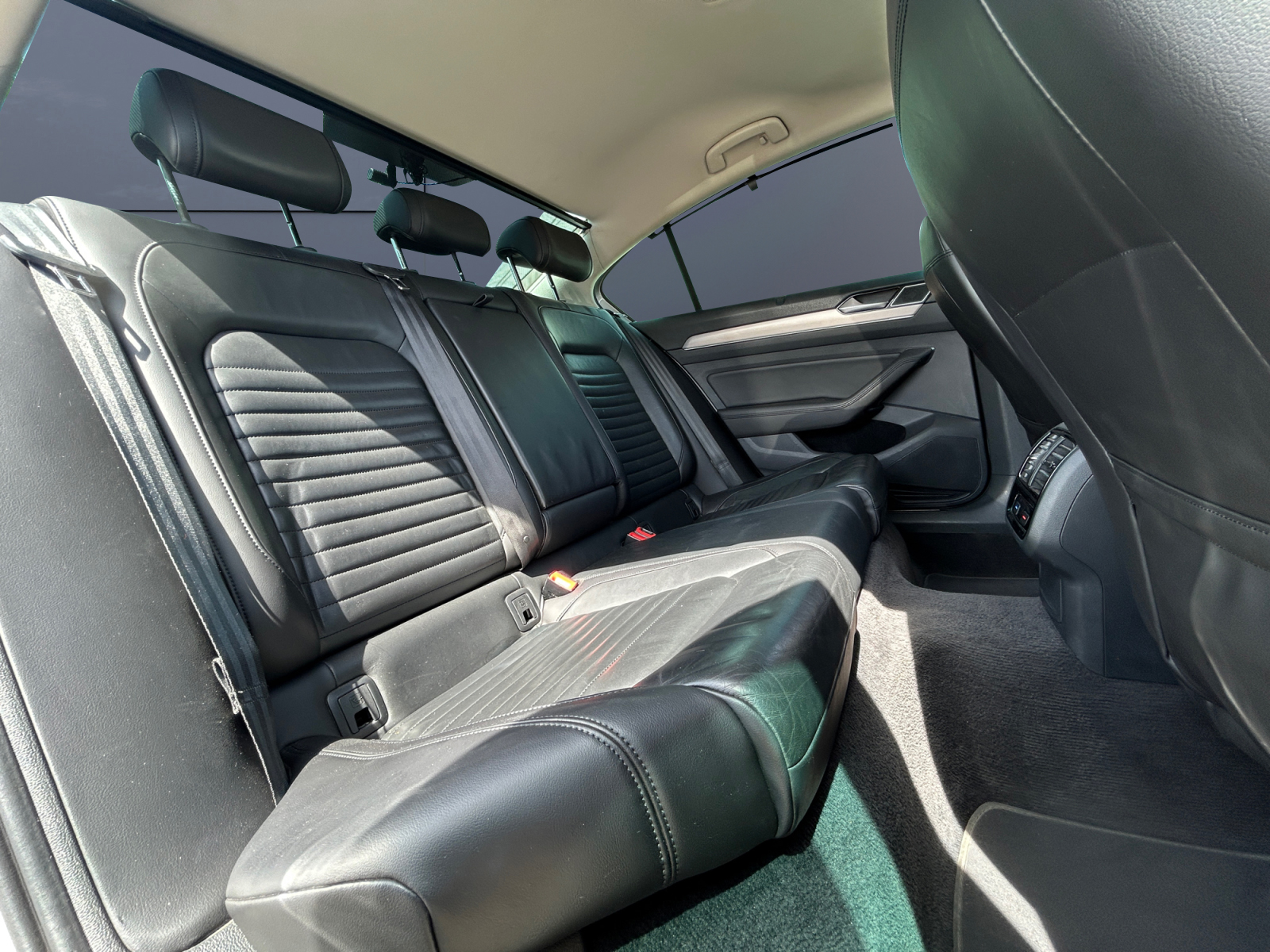 Volkswagen Passat 11