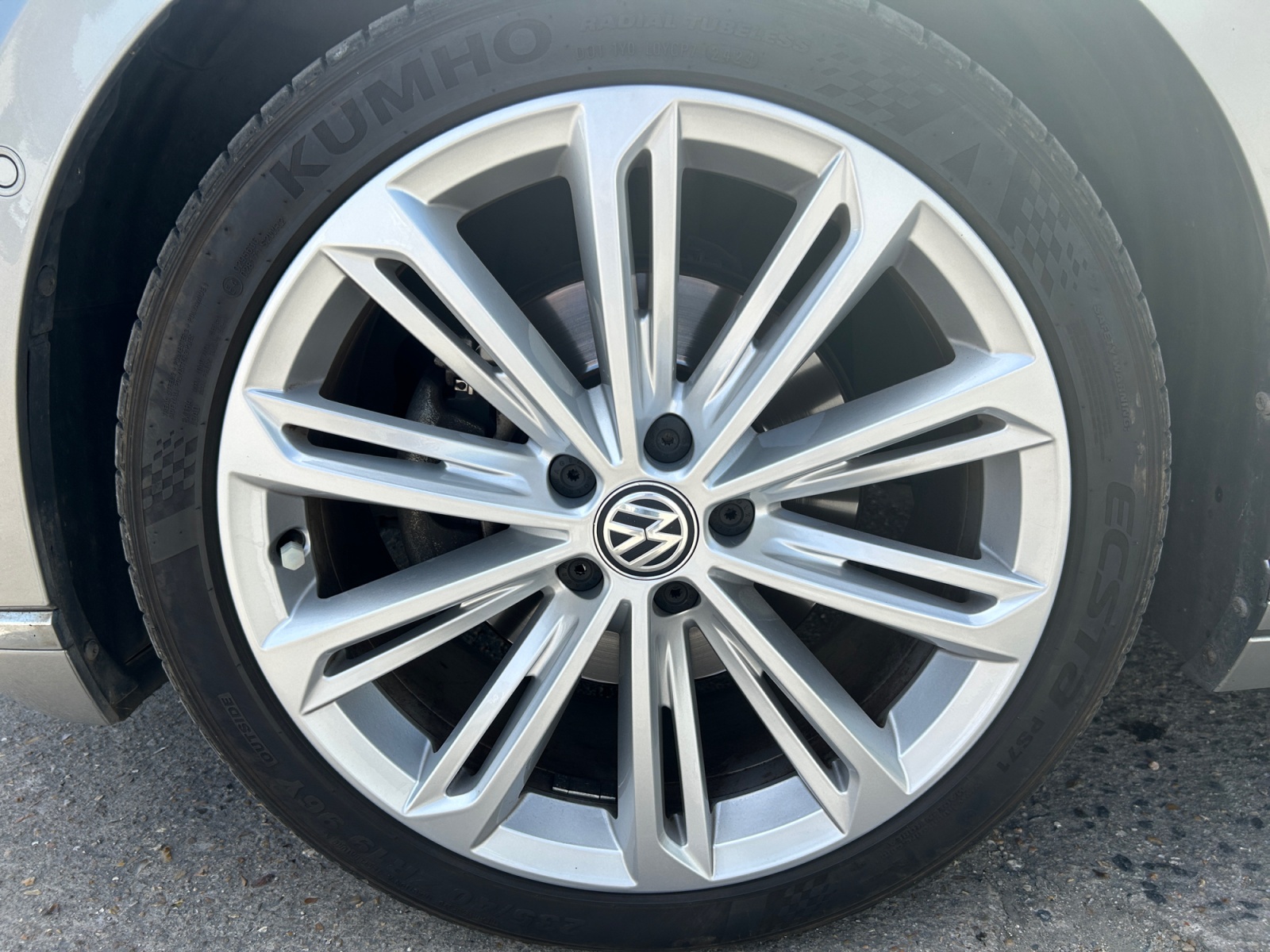 Volkswagen Passat 36