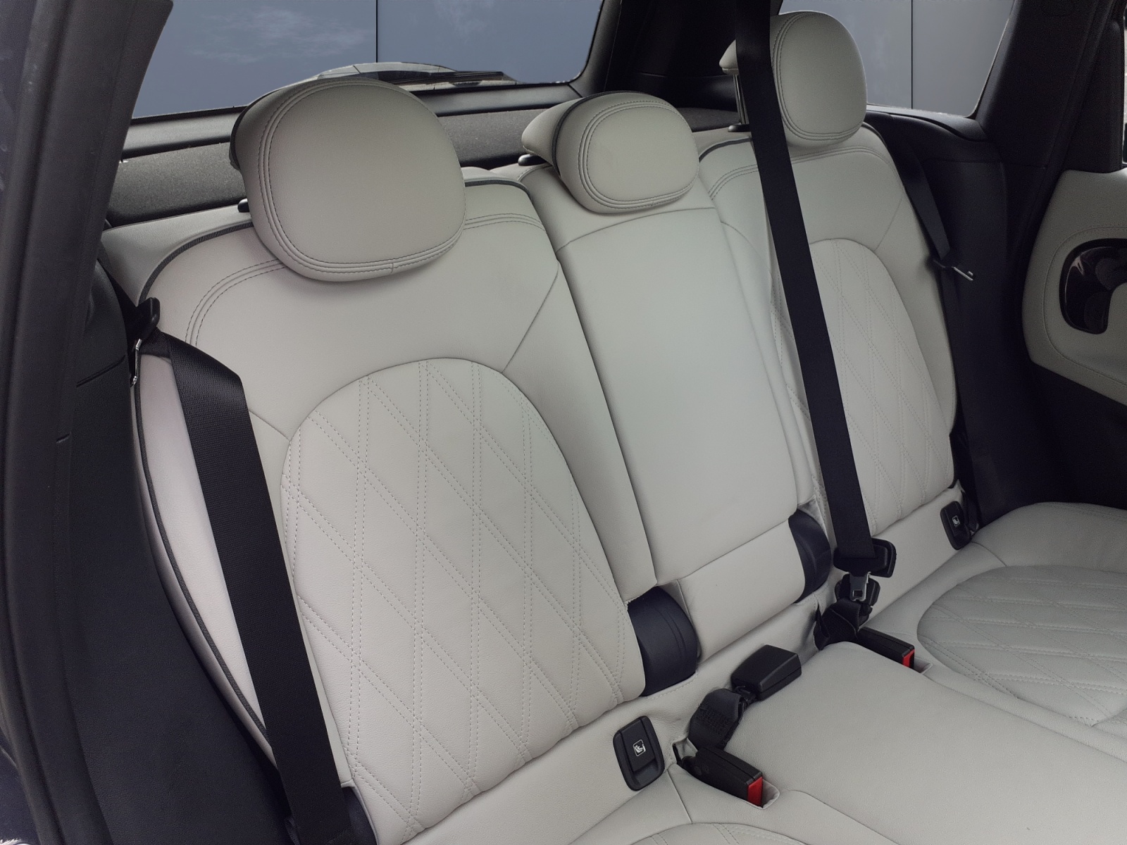 Mini Countryman 11