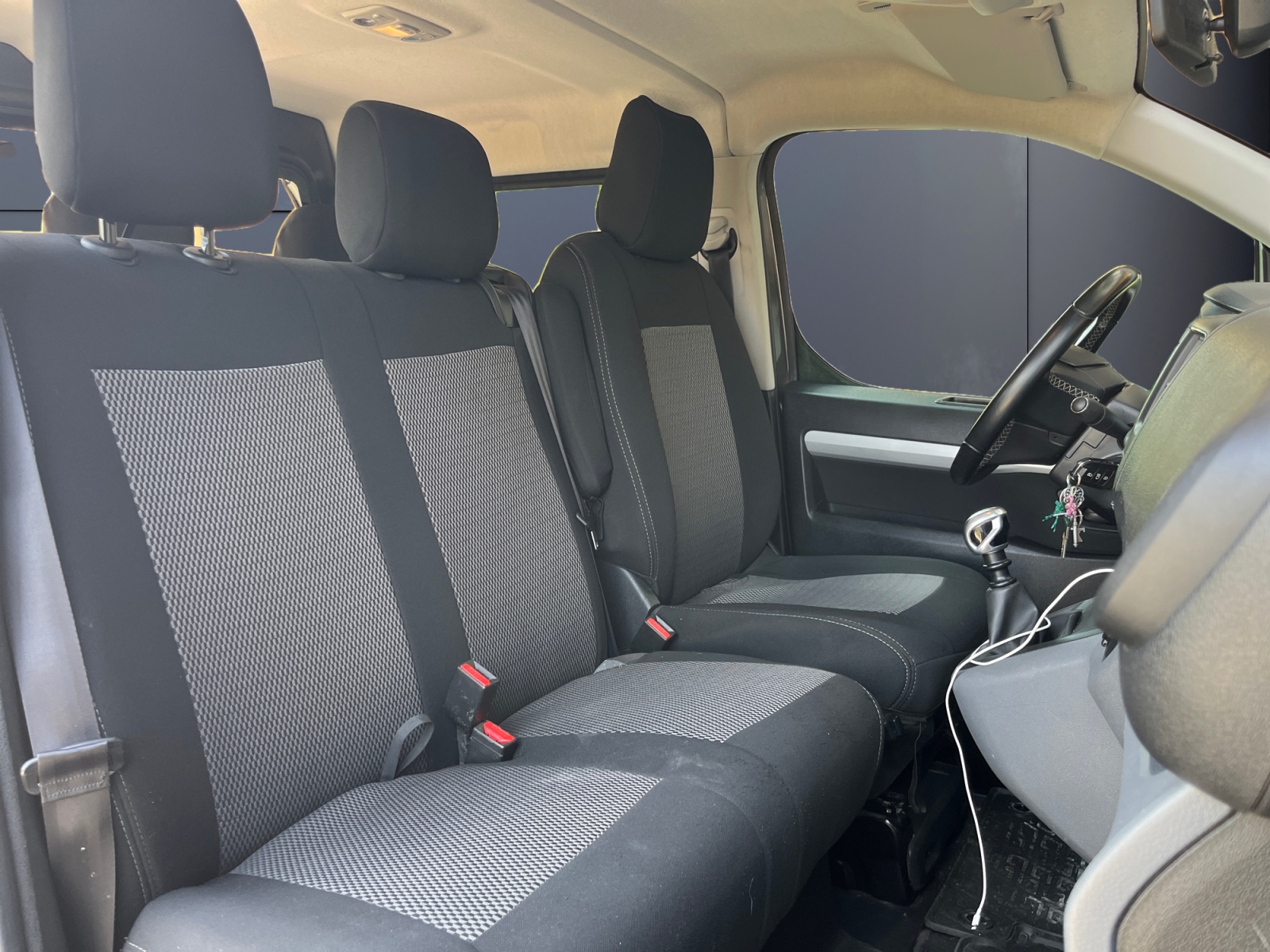 Peugeot Expert 13