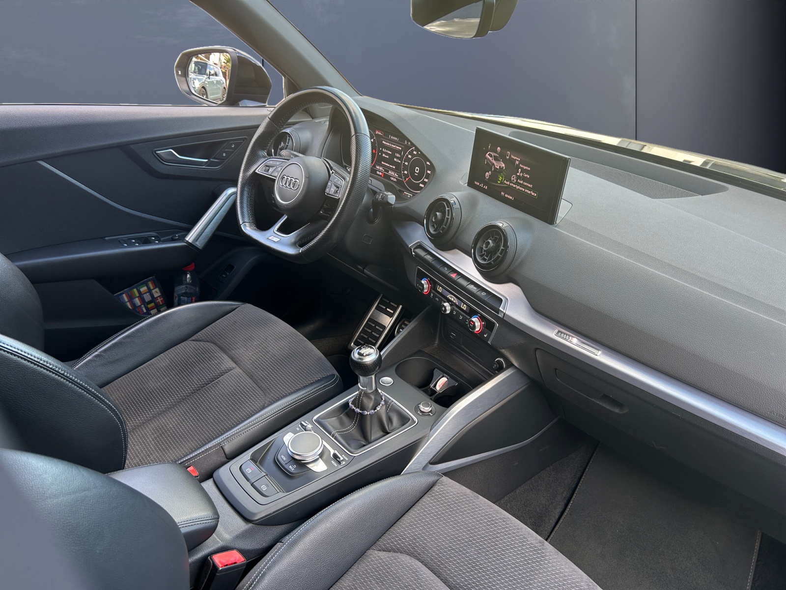Audi Q2 12