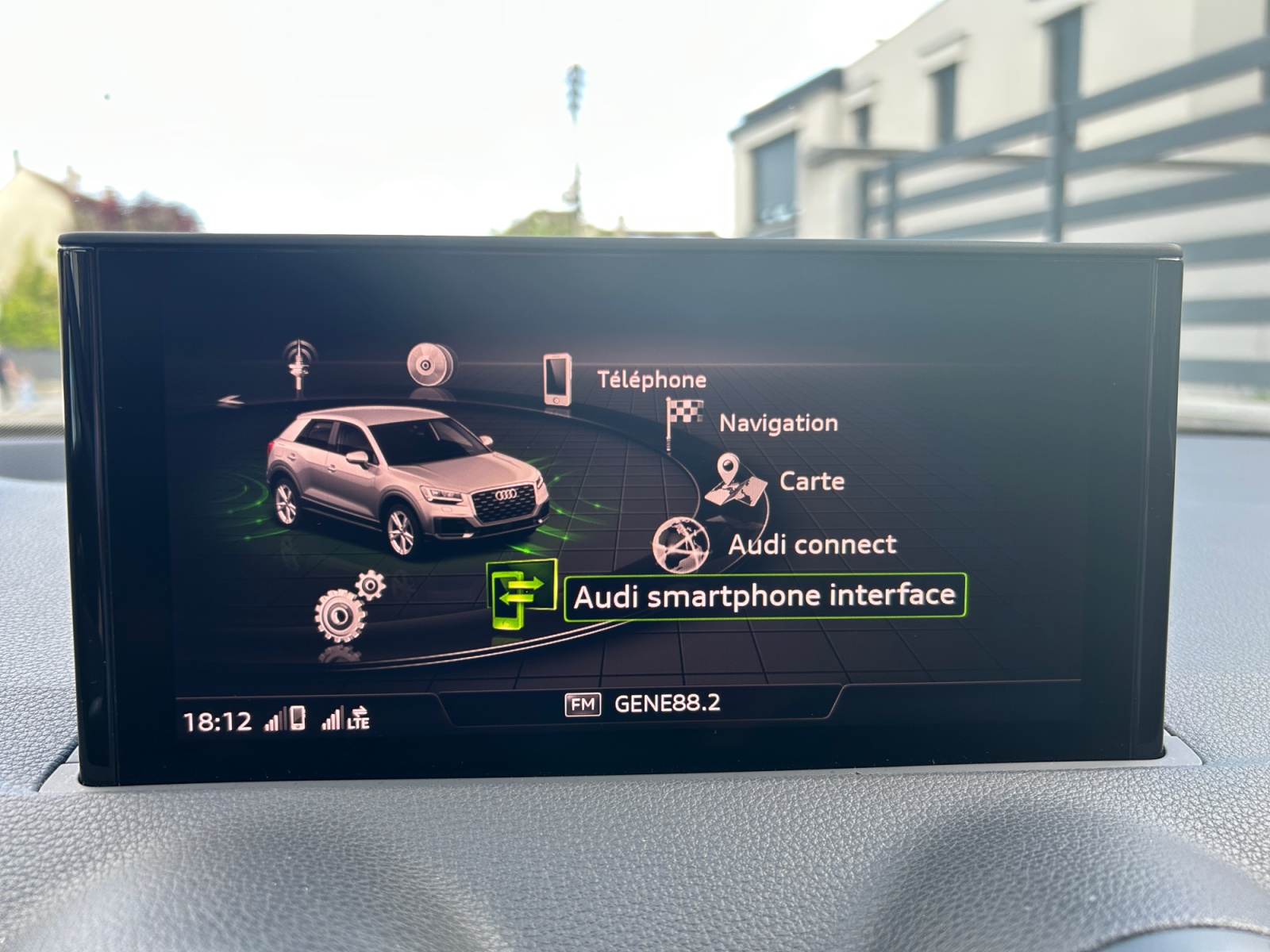 Audi Q2 25