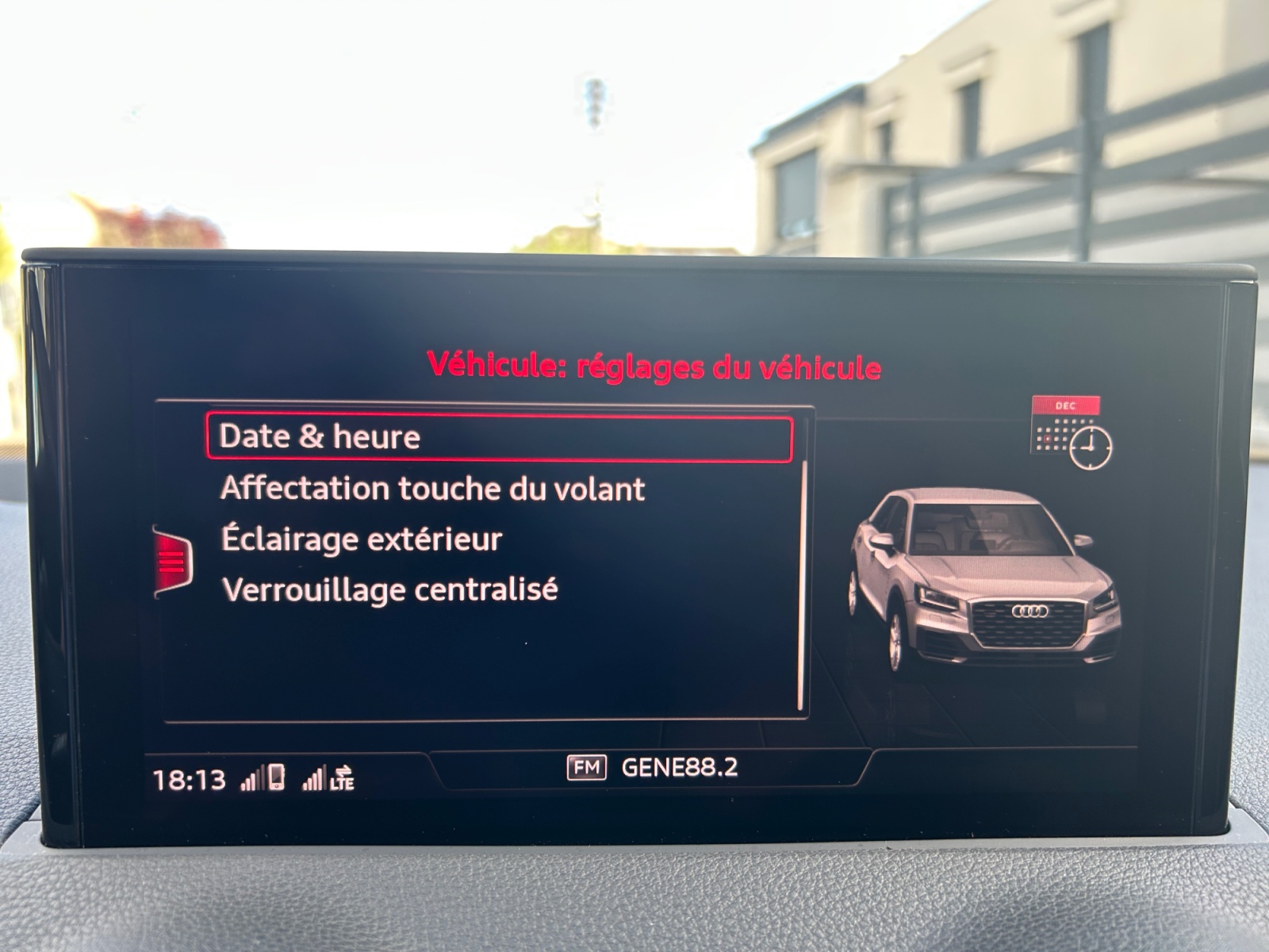 Audi Q2 27