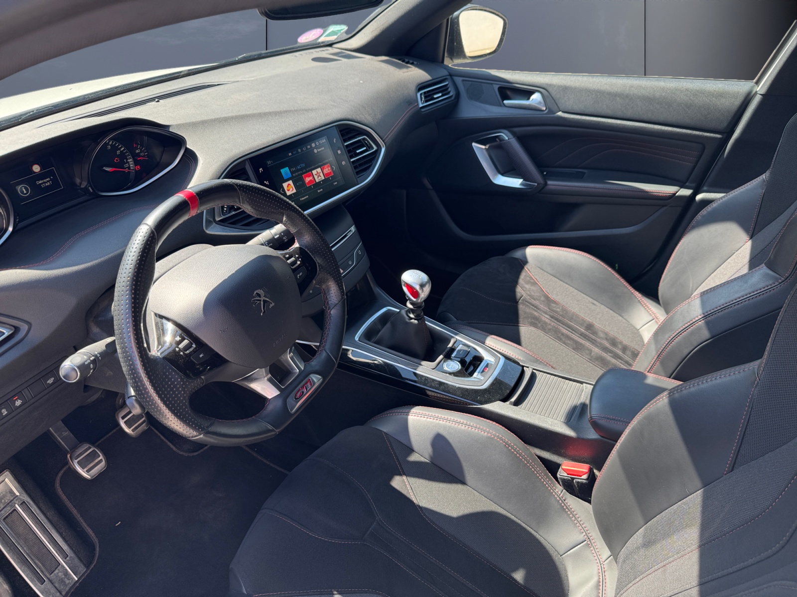 Peugeot 308 8