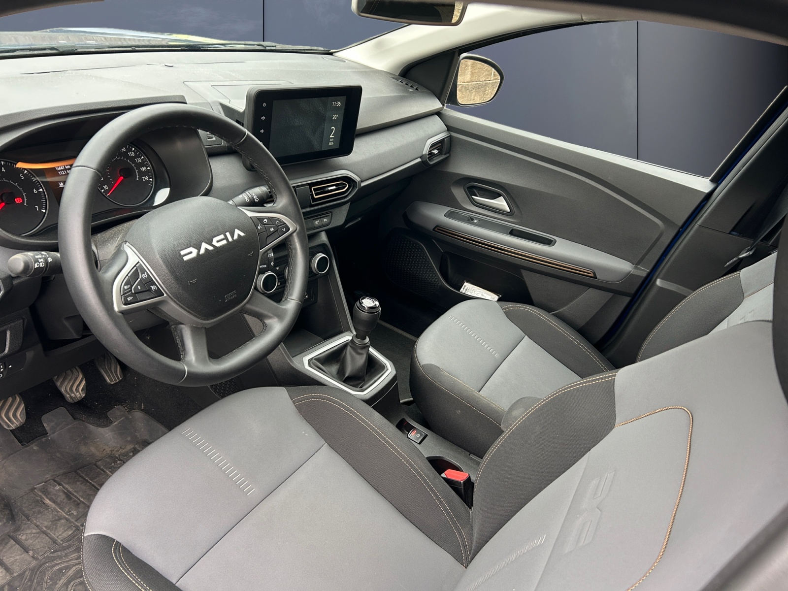 Dacia Sandero 8