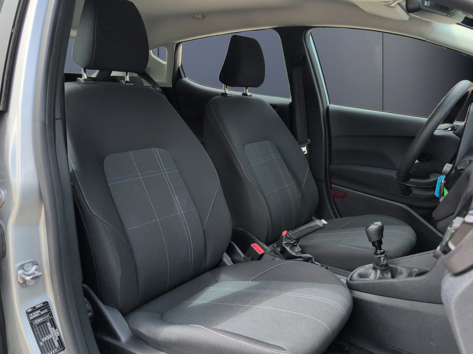 Ford Fiesta 13