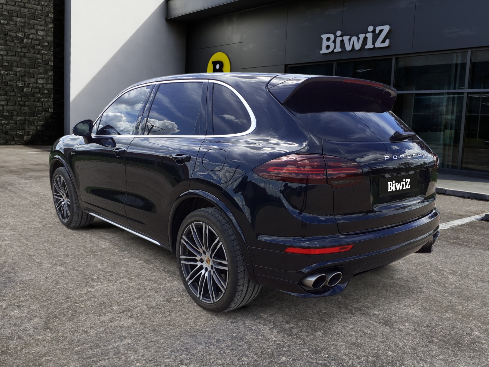 Porsche Cayenne 2
