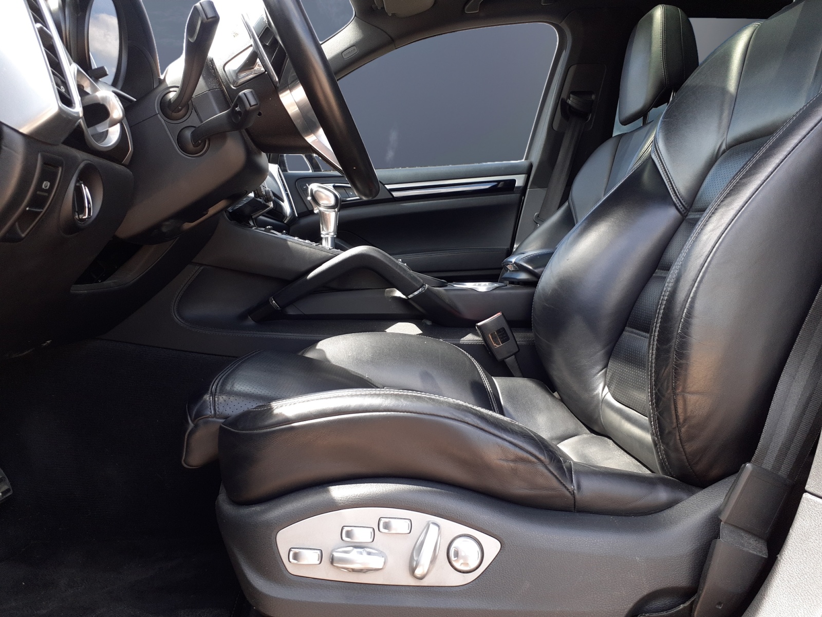 Porsche Cayenne 9