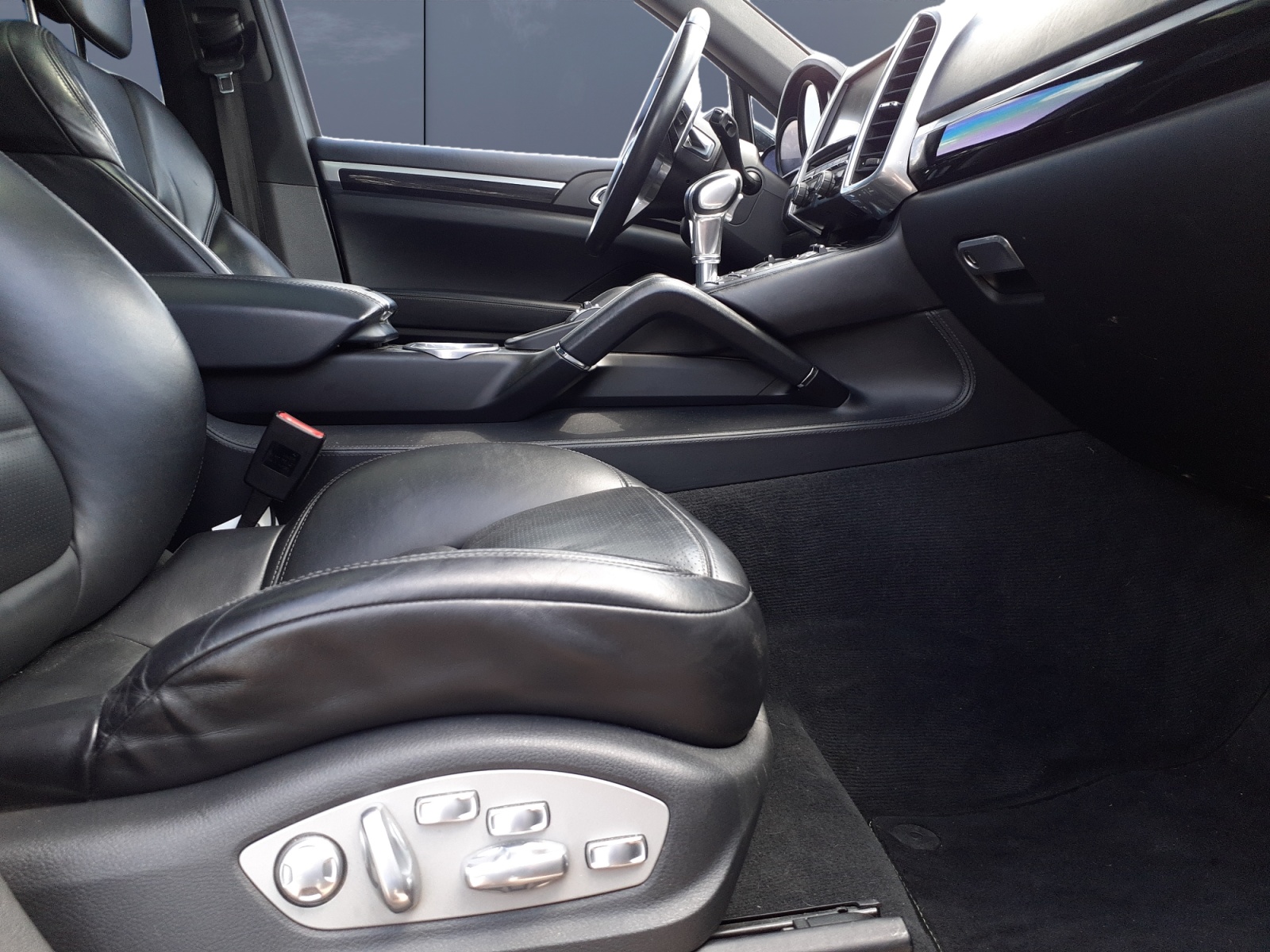 Porsche Cayenne 13