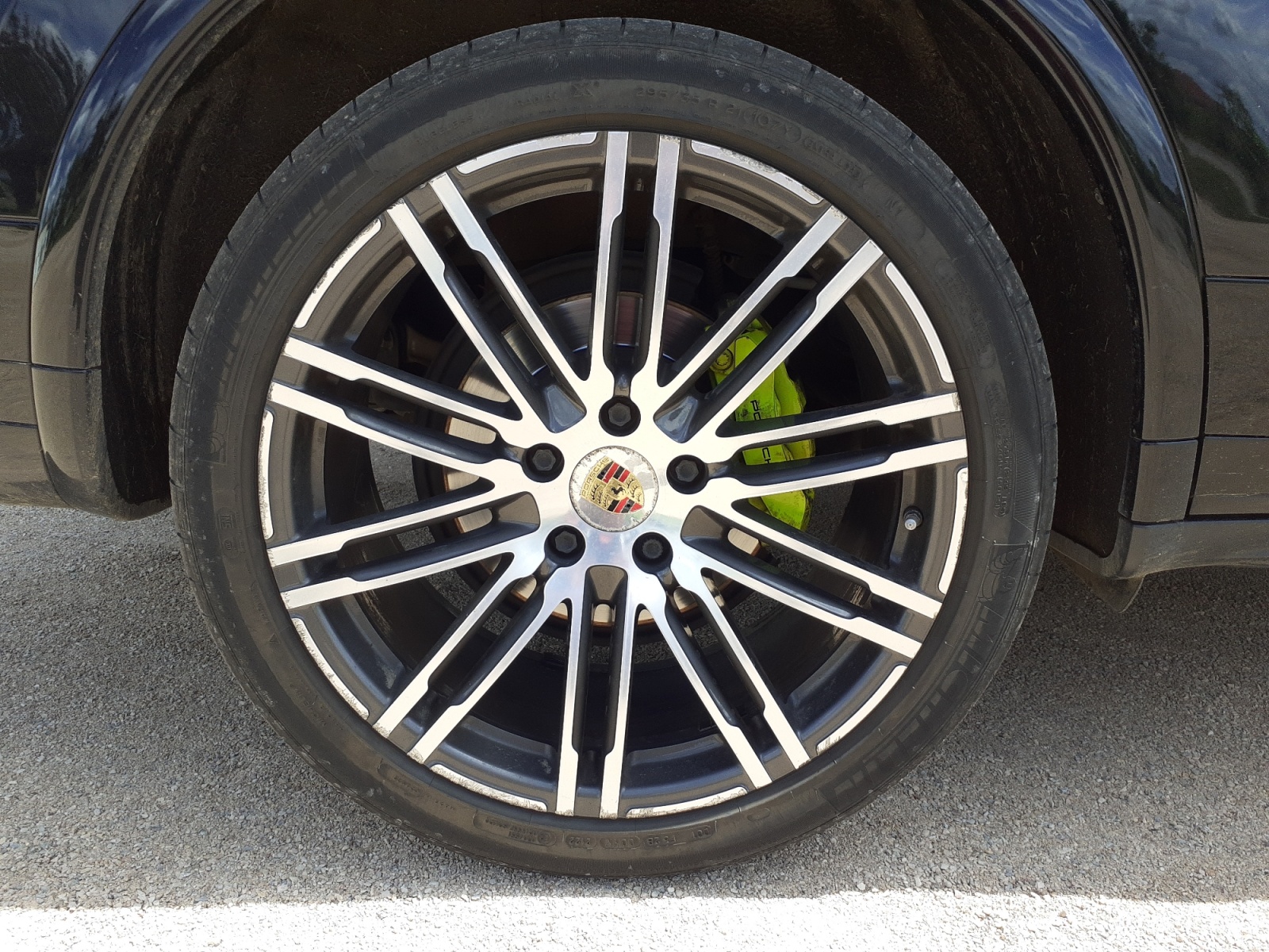 Porsche Cayenne 18