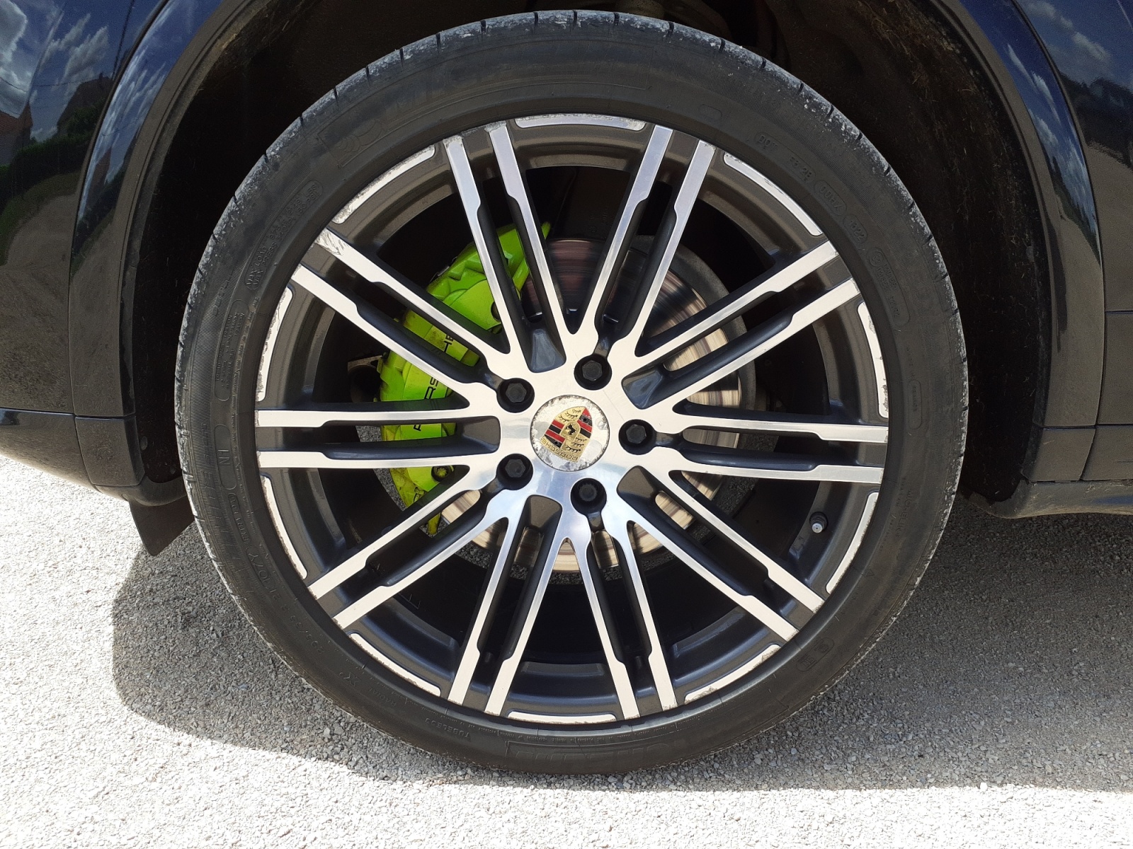 Porsche Cayenne 20