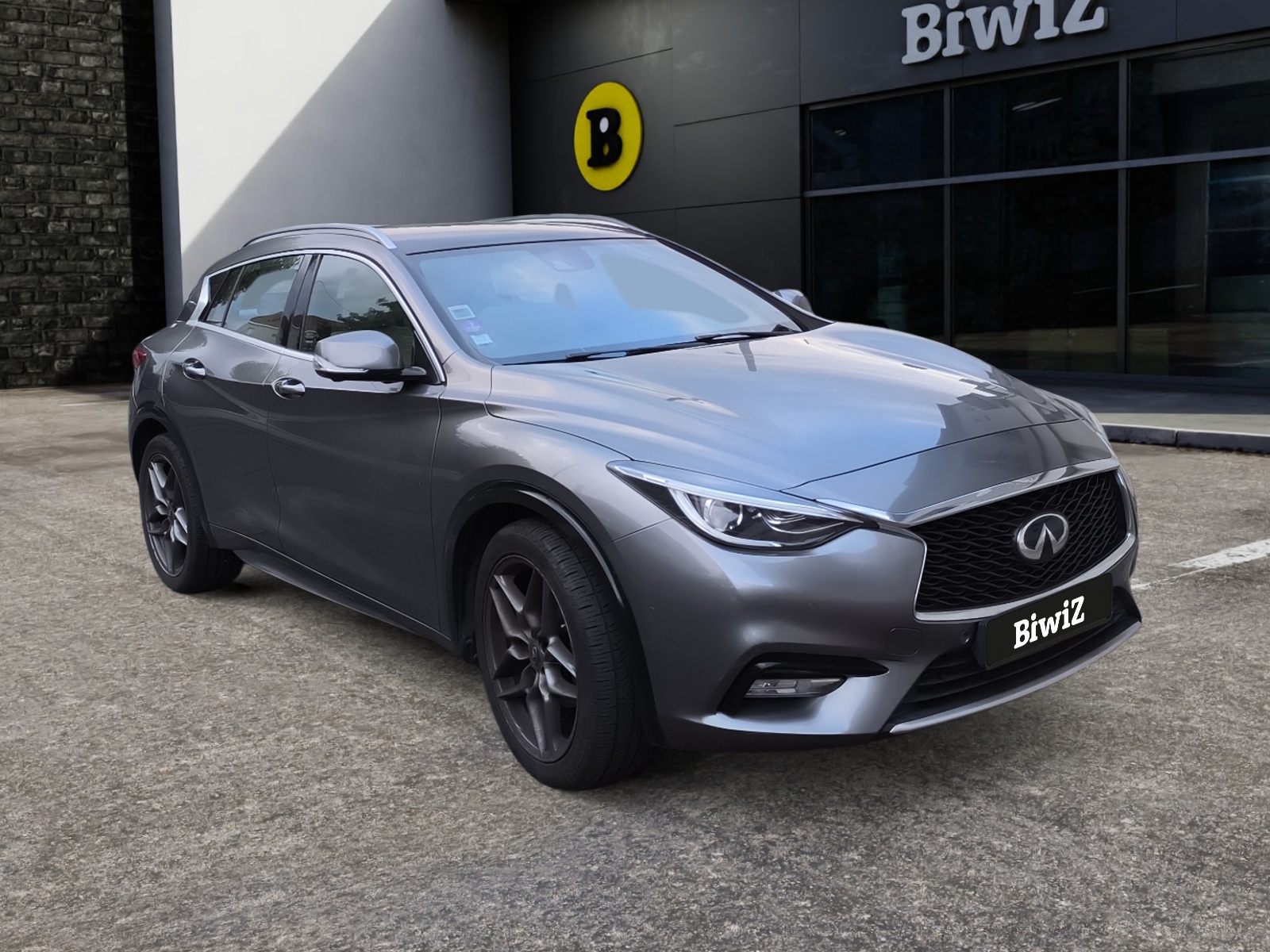 Infiniti Q30 6